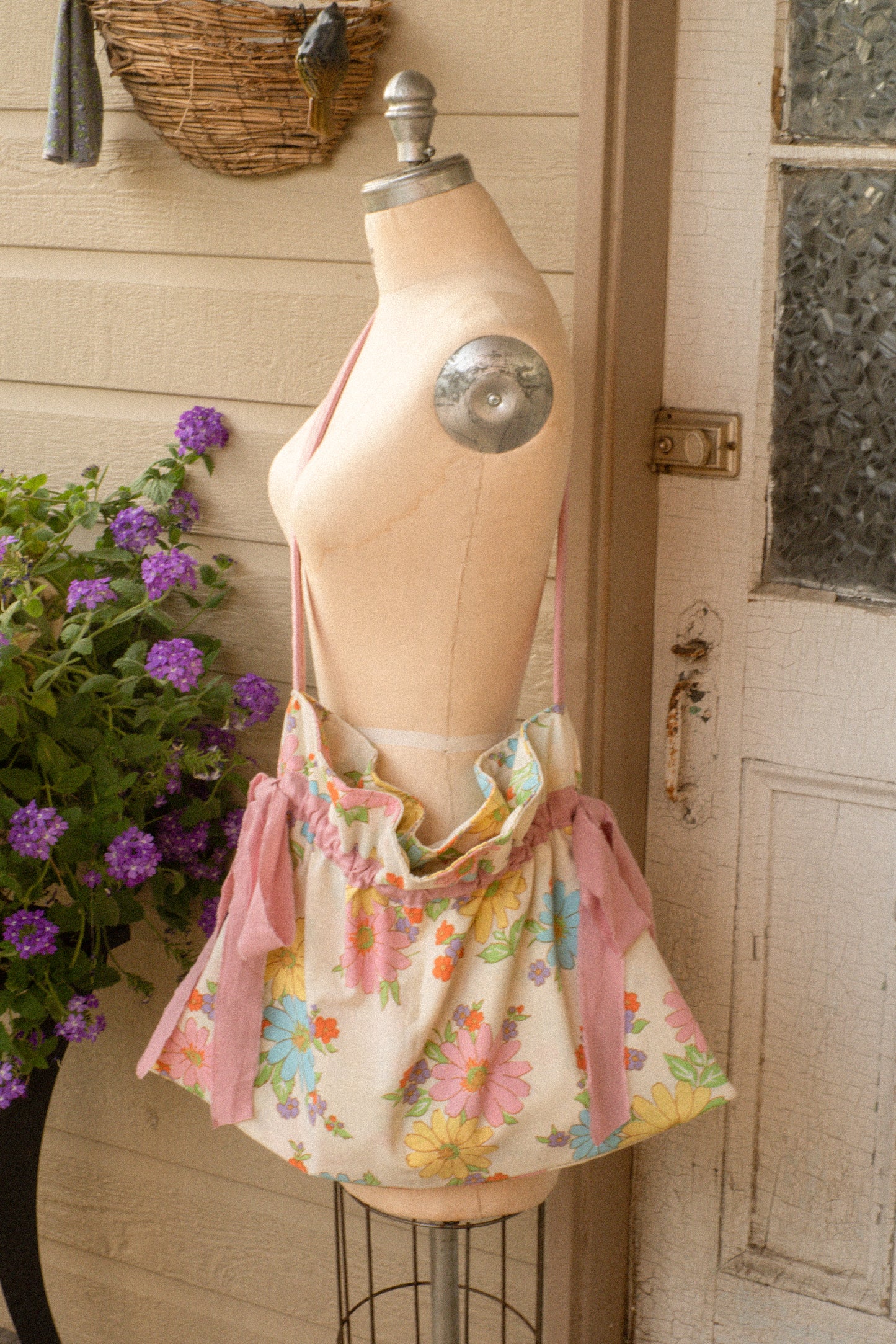 Handmade ruffled bow slouchy tote bag - Maisie
