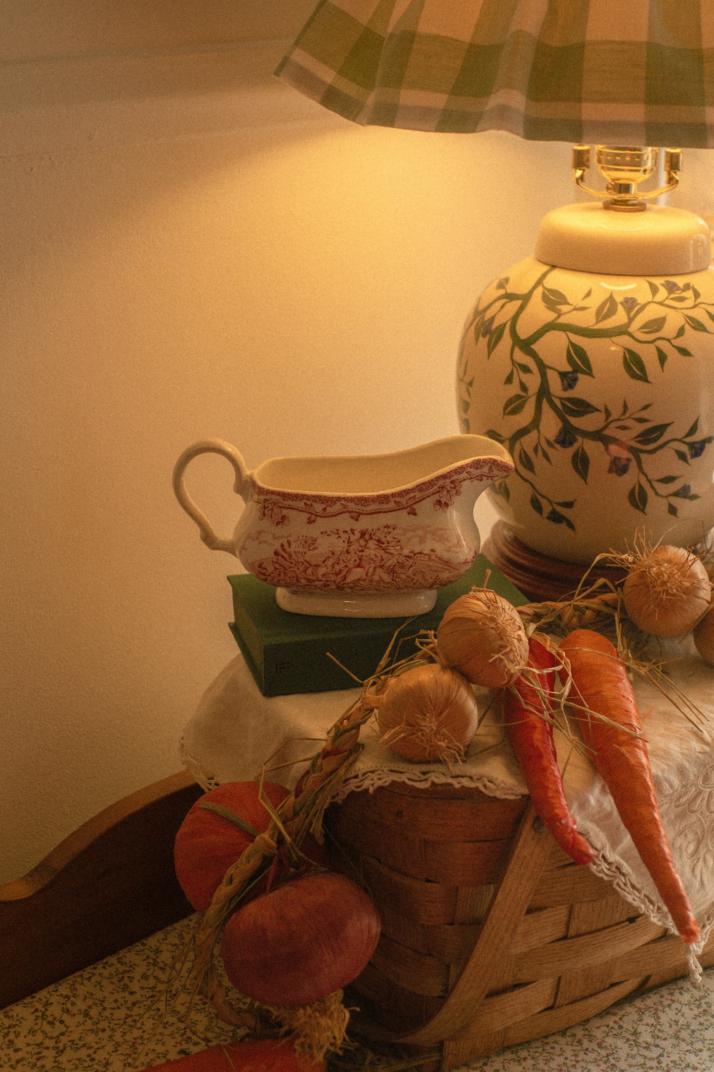 Vintage toile gravy boat