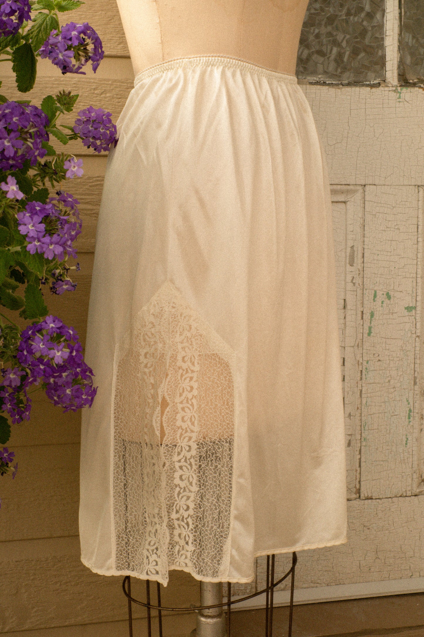 Vintage mini cream lacey slip
