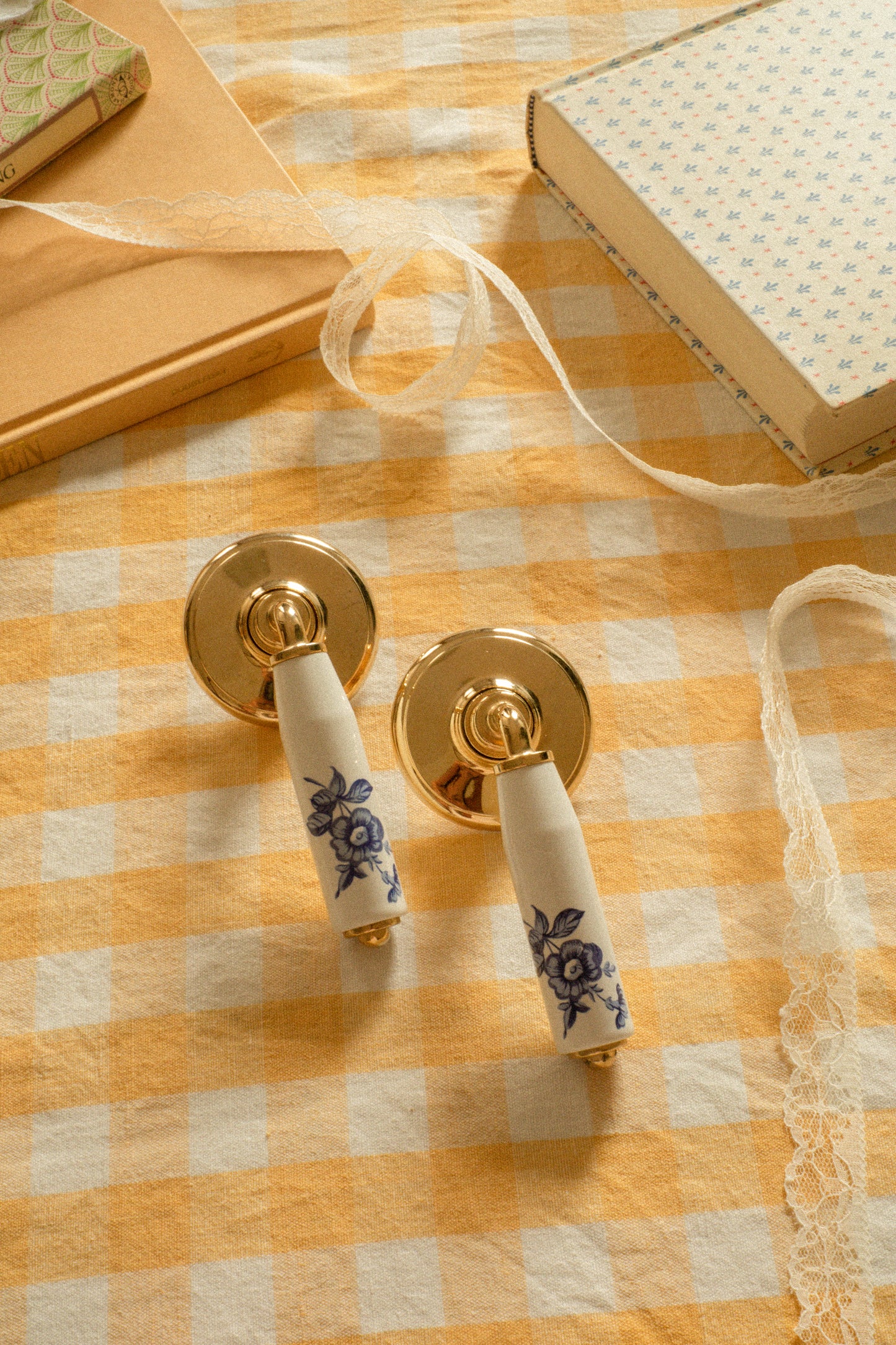 Vintage hand-painted porcelain door knob Set
