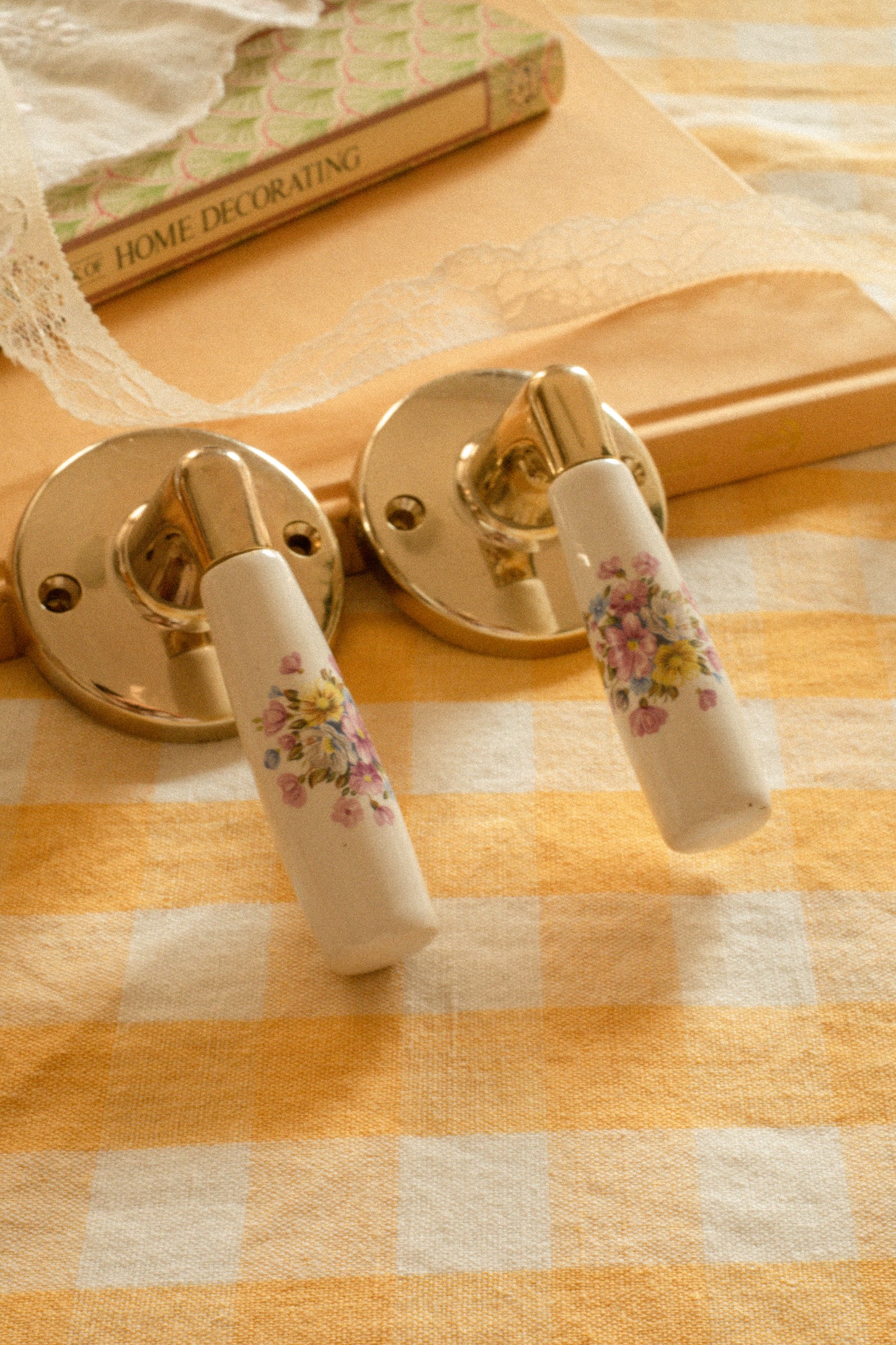 Vintage hand-painted porcelain door knob Set