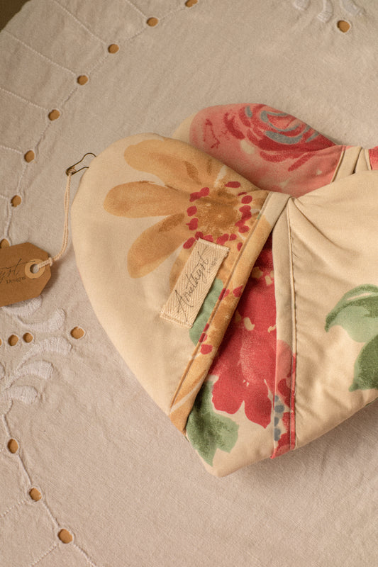 Handmade heart shaped oven mitt set - sunflower