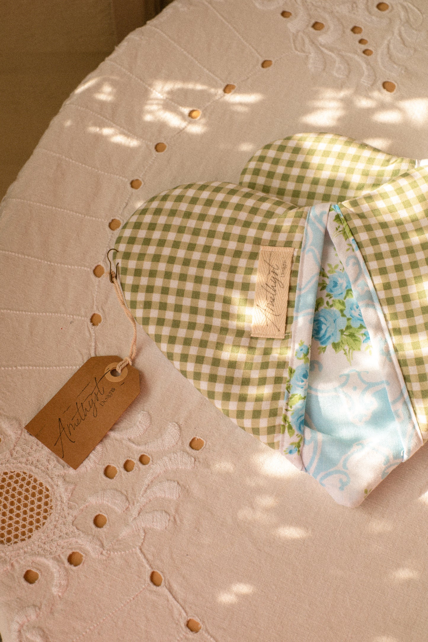 Handmade heart shaped oven mitt set - patchwork