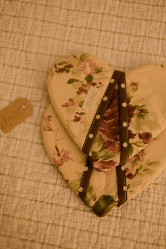 Handmade heart shaped oven mitt set -