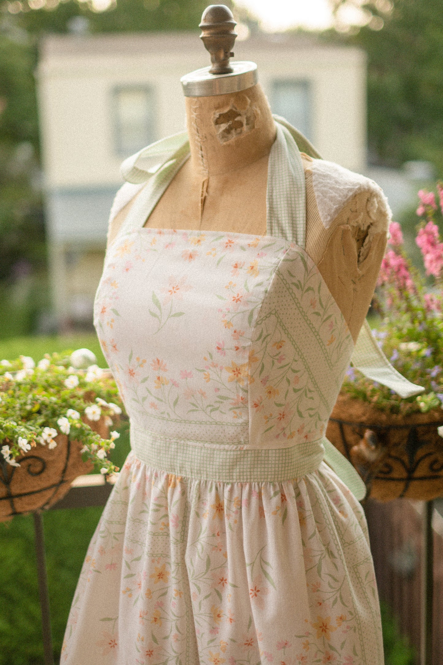 Handmade vintage apron set - morning dew