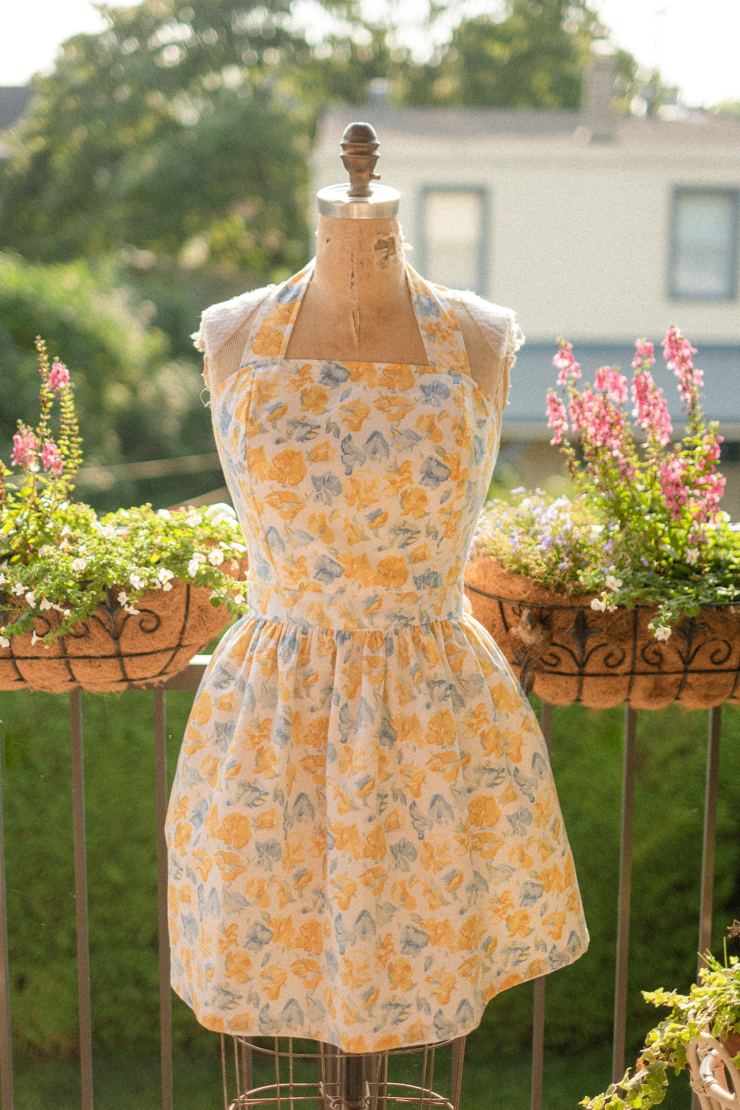 Handmade vintage apron set - Golden hour