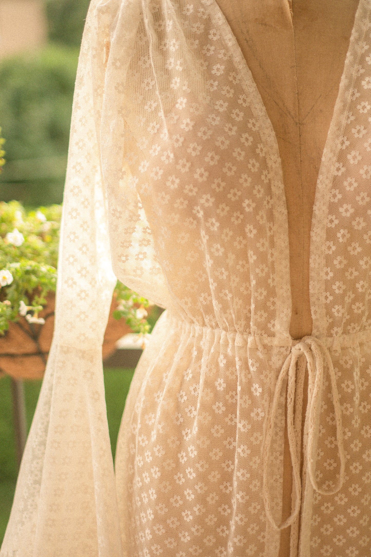 Handmade vintage inspired floral lace duster✨