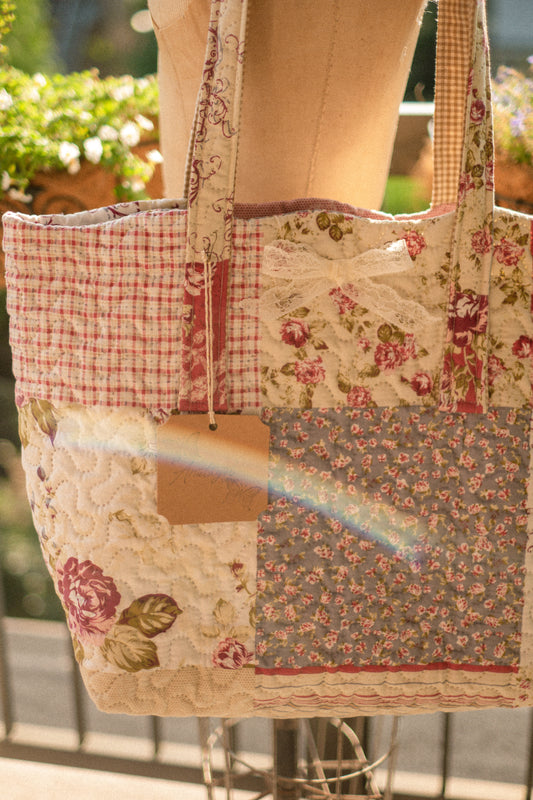 Handmade large quilted tote bag - Berry picking 🍓