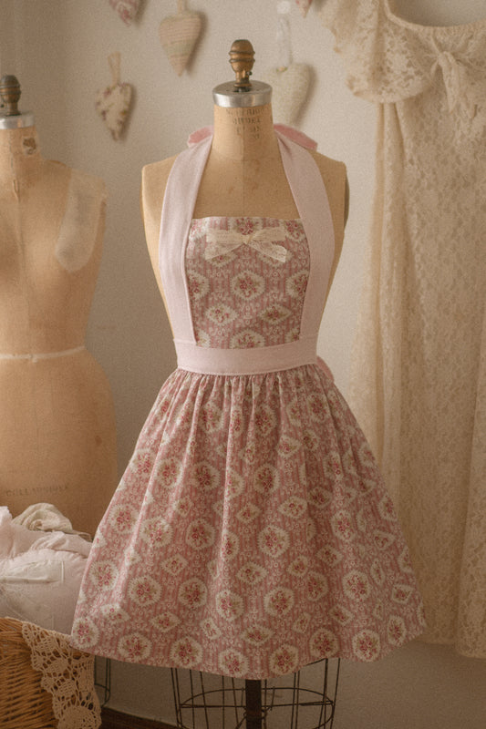 Handmade vintage inspired apron - Clara