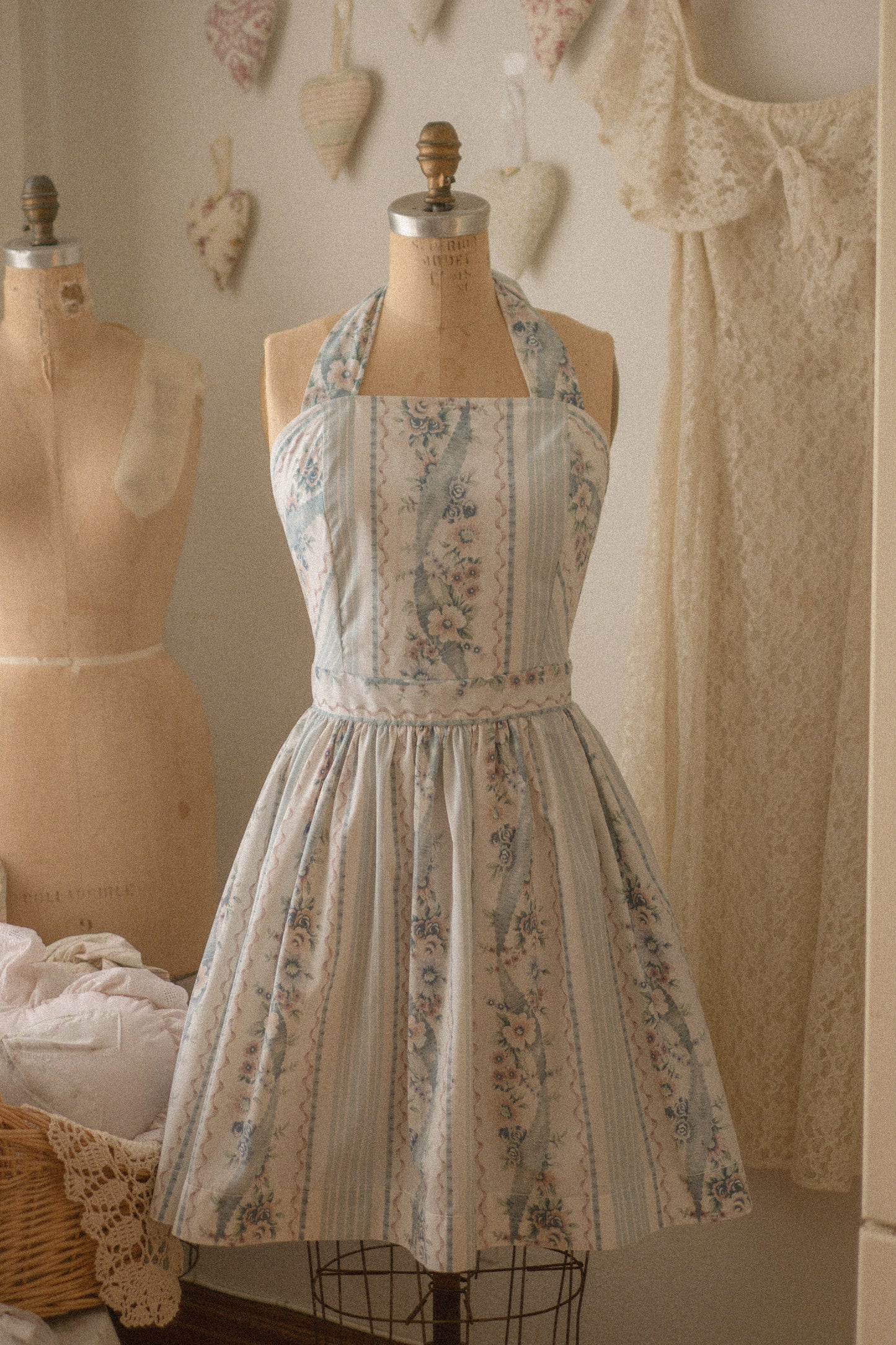 Handmade vintage inspired apron - Amelia