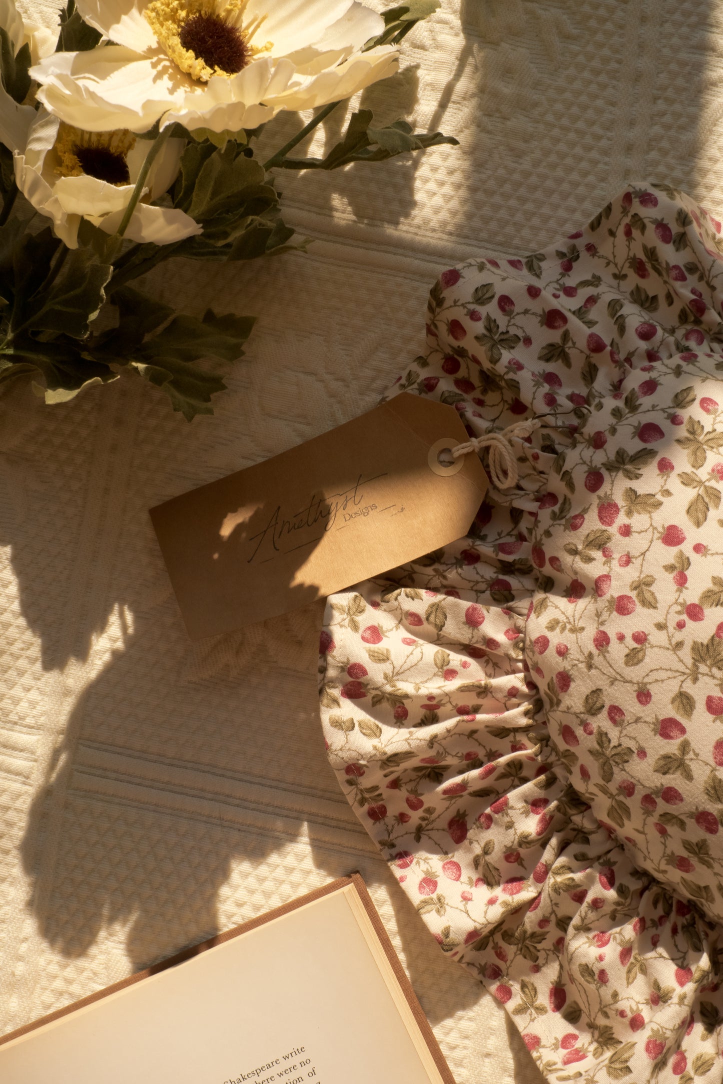 Handmade ruffled heart pillow - Strawberry fields♡