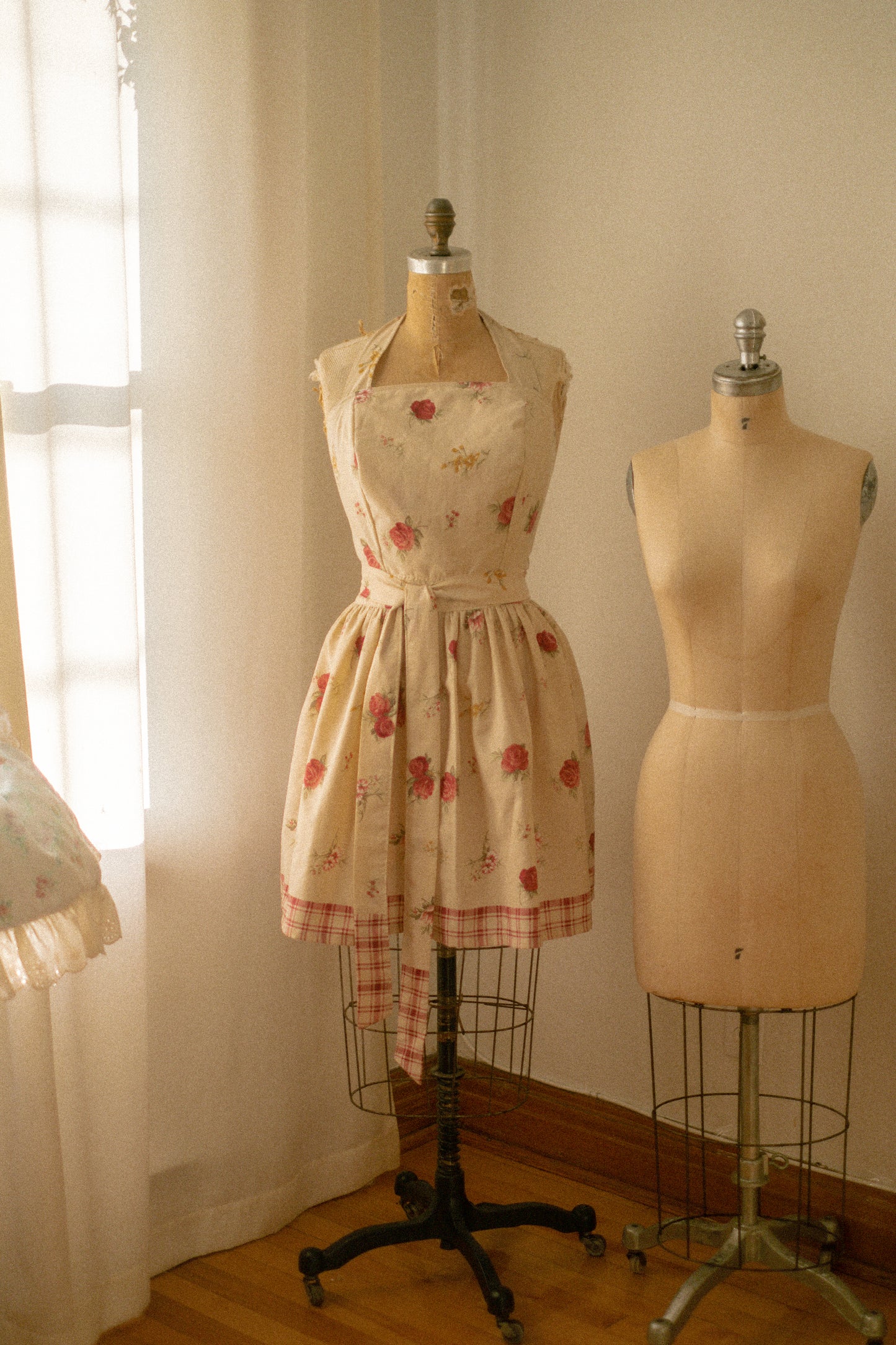 Handmade vintage inspired apron - Apple pickingš