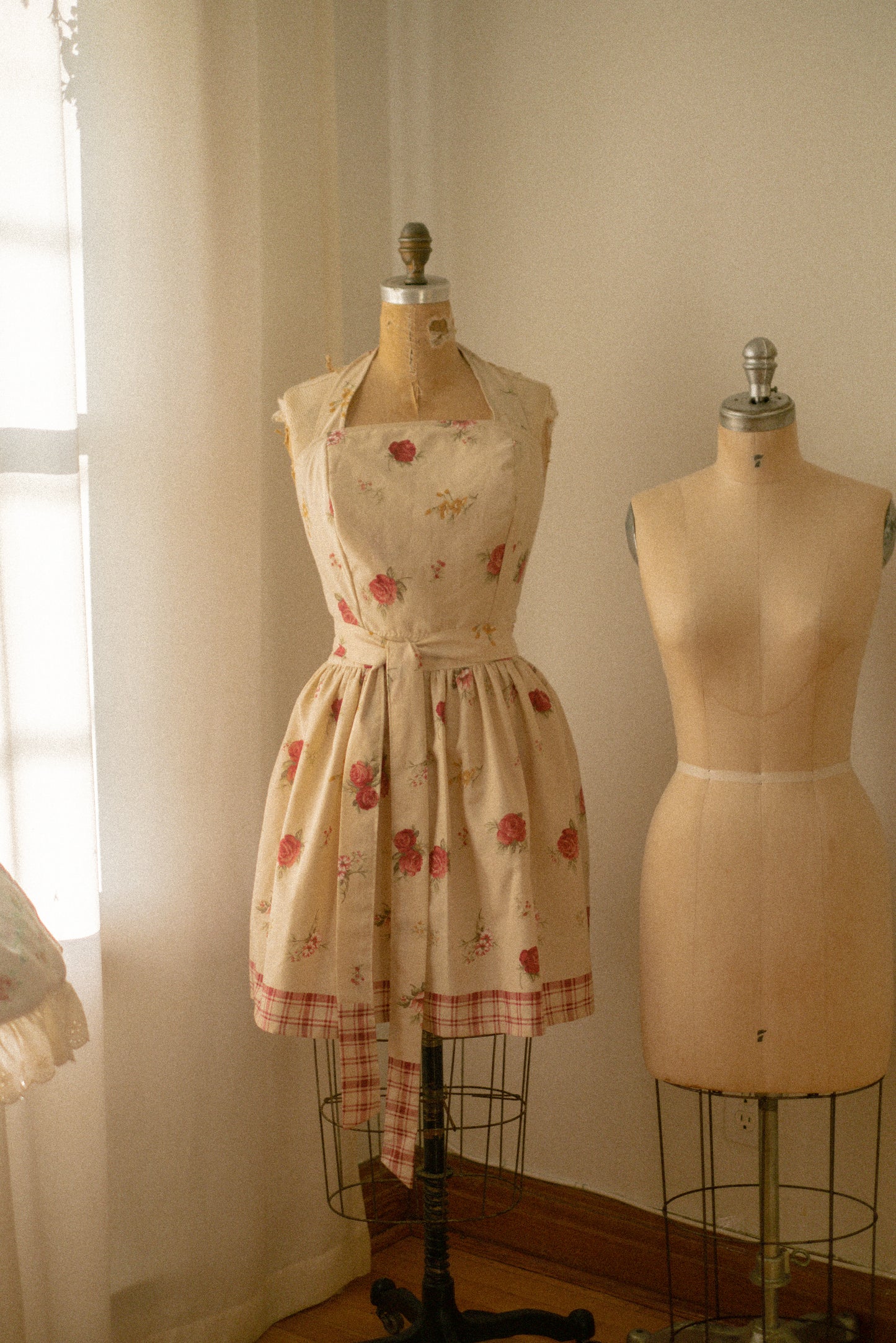 Handmade vintage inspired apron - Apple pickingš