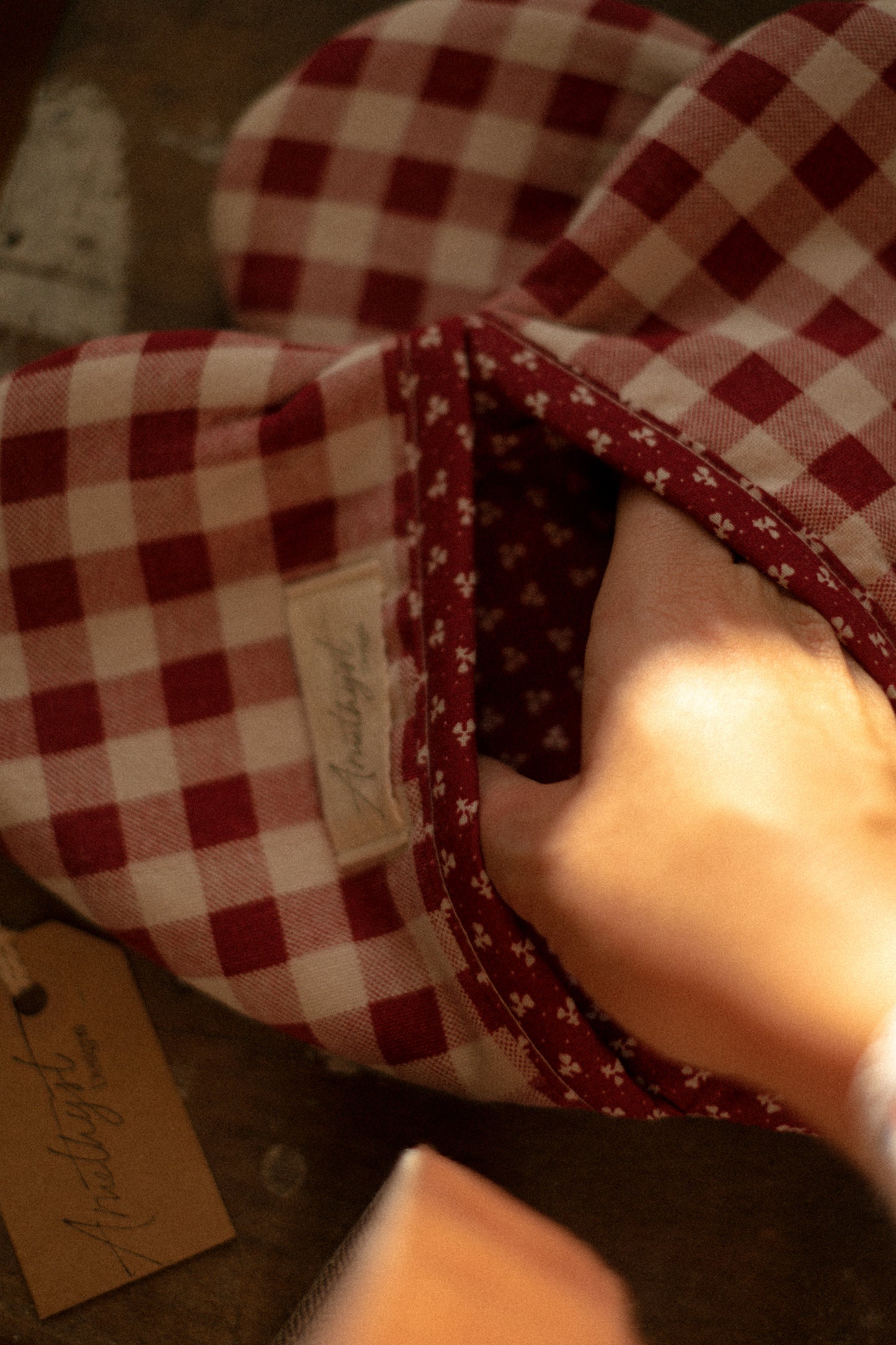 Handmade heart shaped oven mitt set - Apple🍎