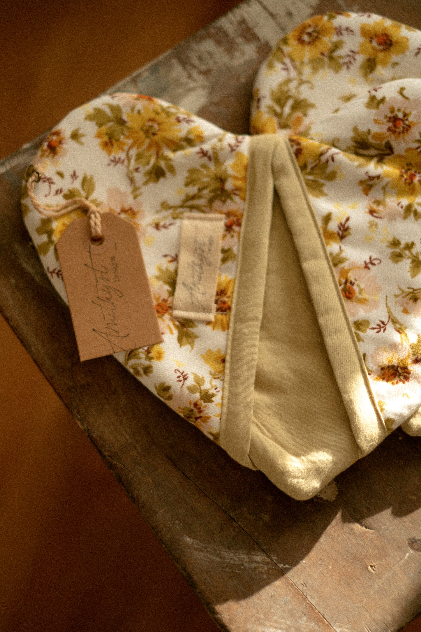 Handmade heart shaped oven mitt set - Sunflower🌻