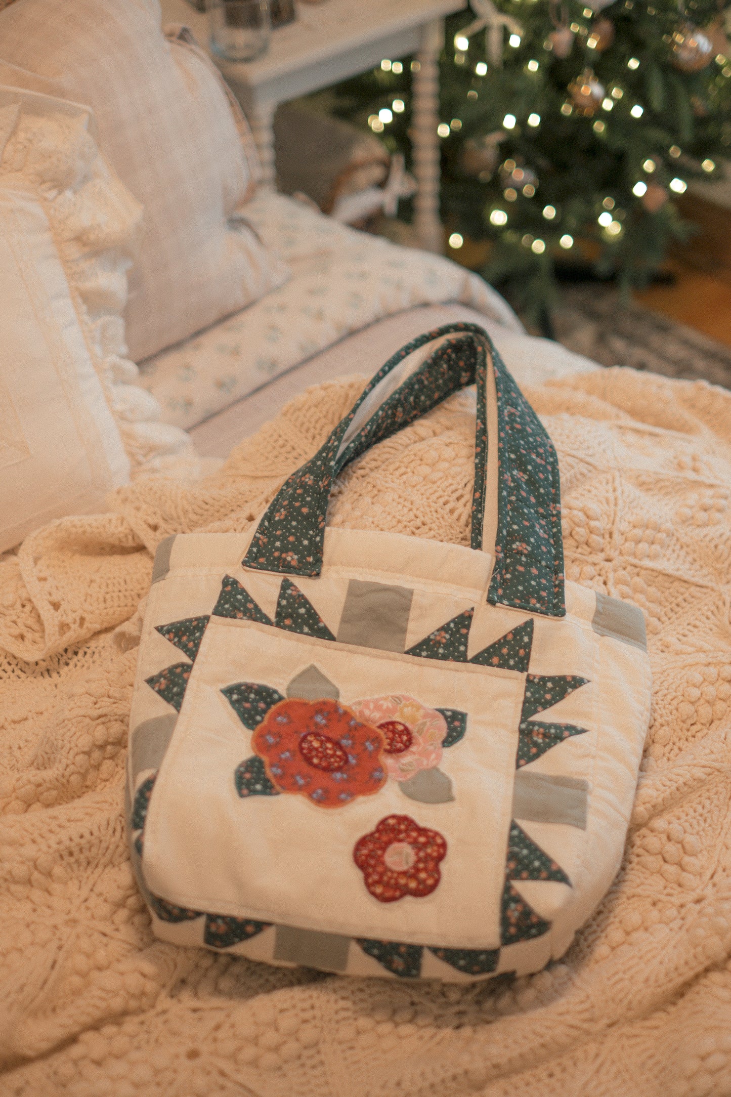Handmade mini quilted tote bag - holly