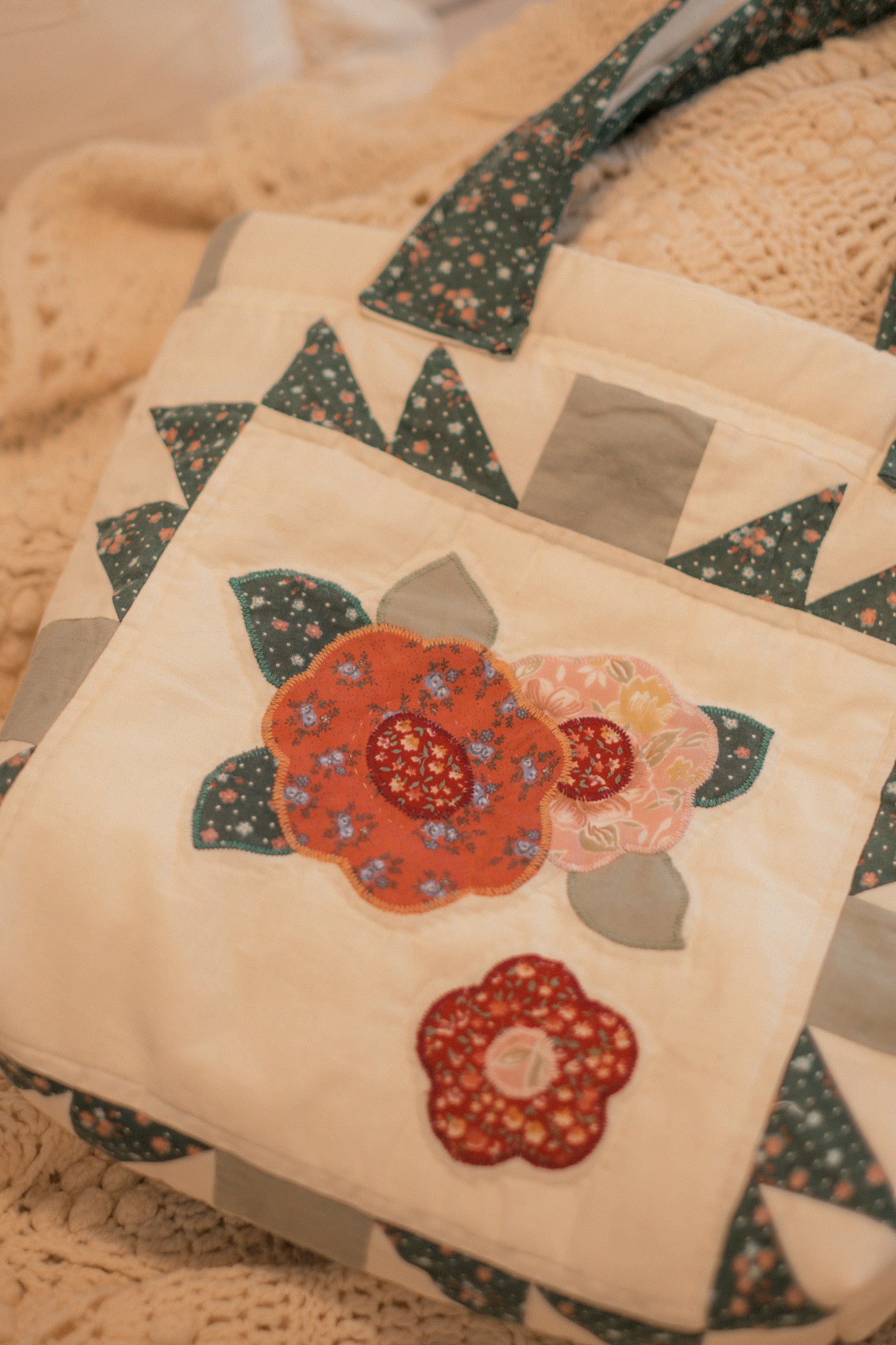 Handmade mini quilted tote bag - holly