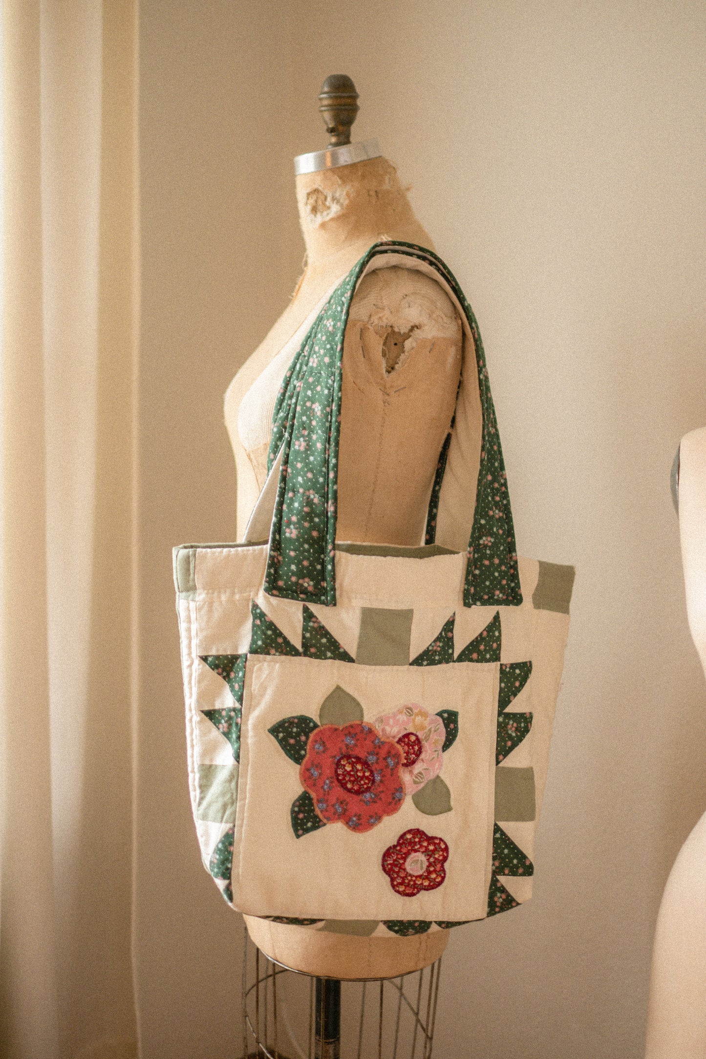 Handmade mini quilted tote bag - holly