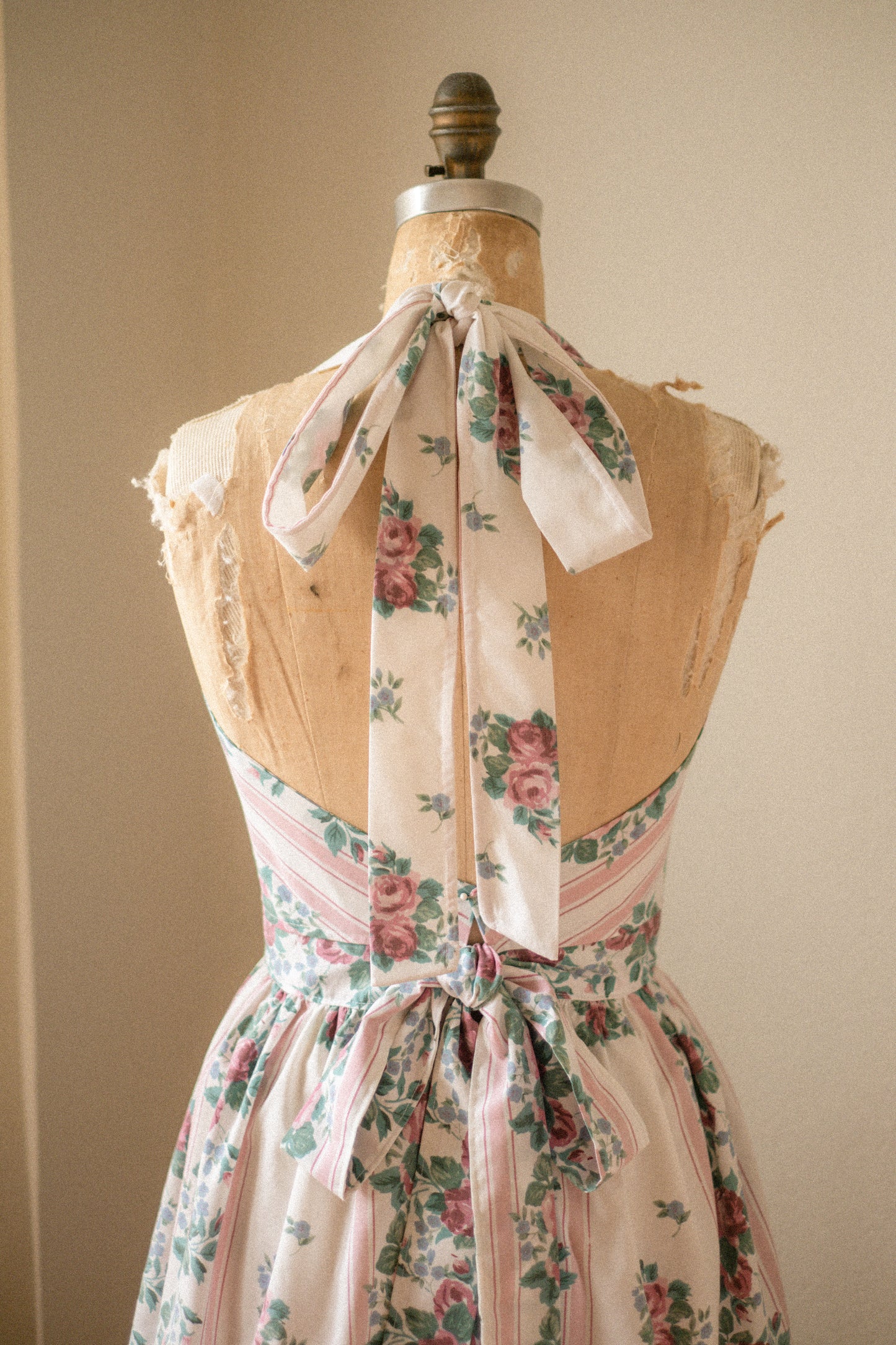Handmade vintage inspired apron - sugarplum