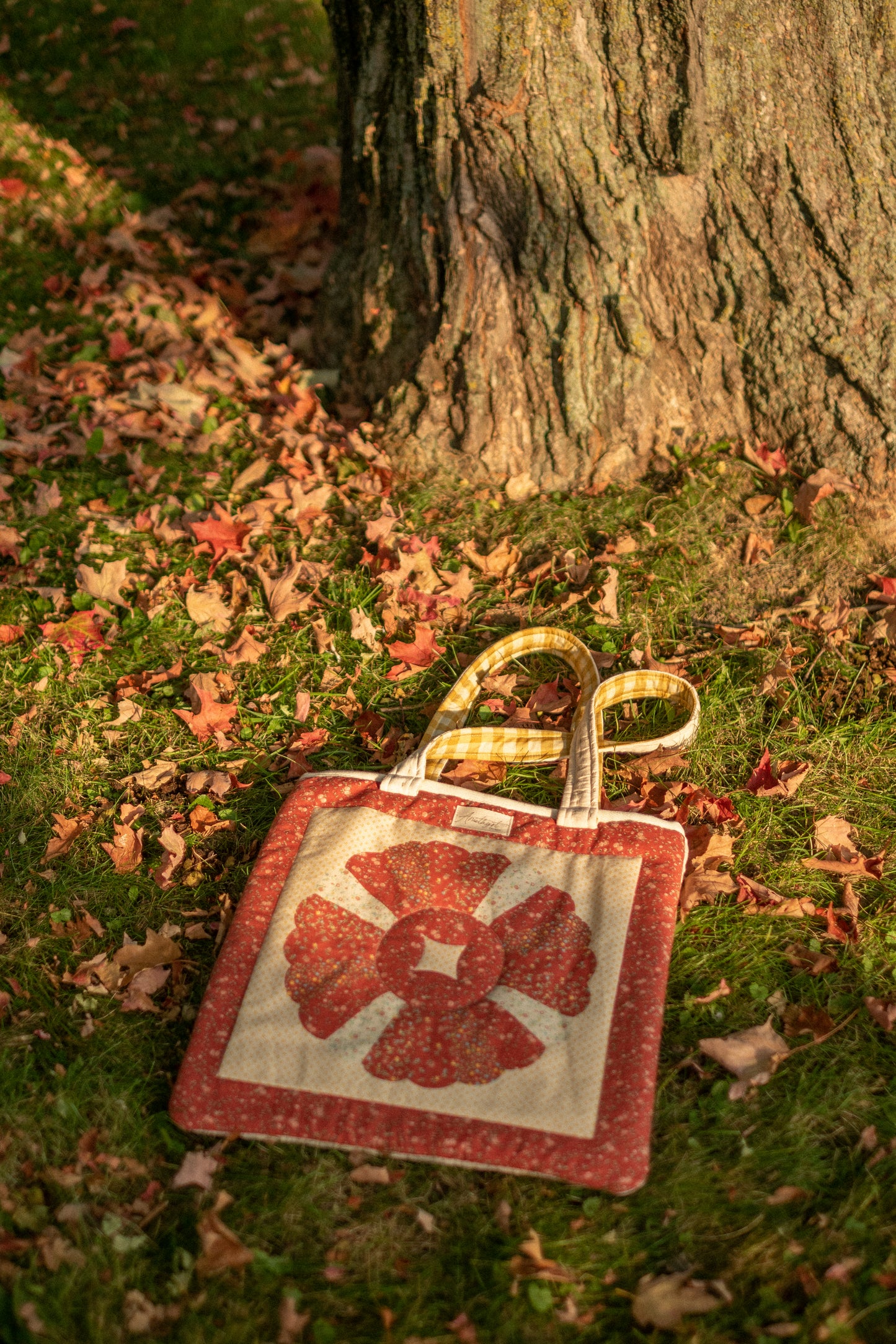 Handmade quilted mini tote bag - Chestnut