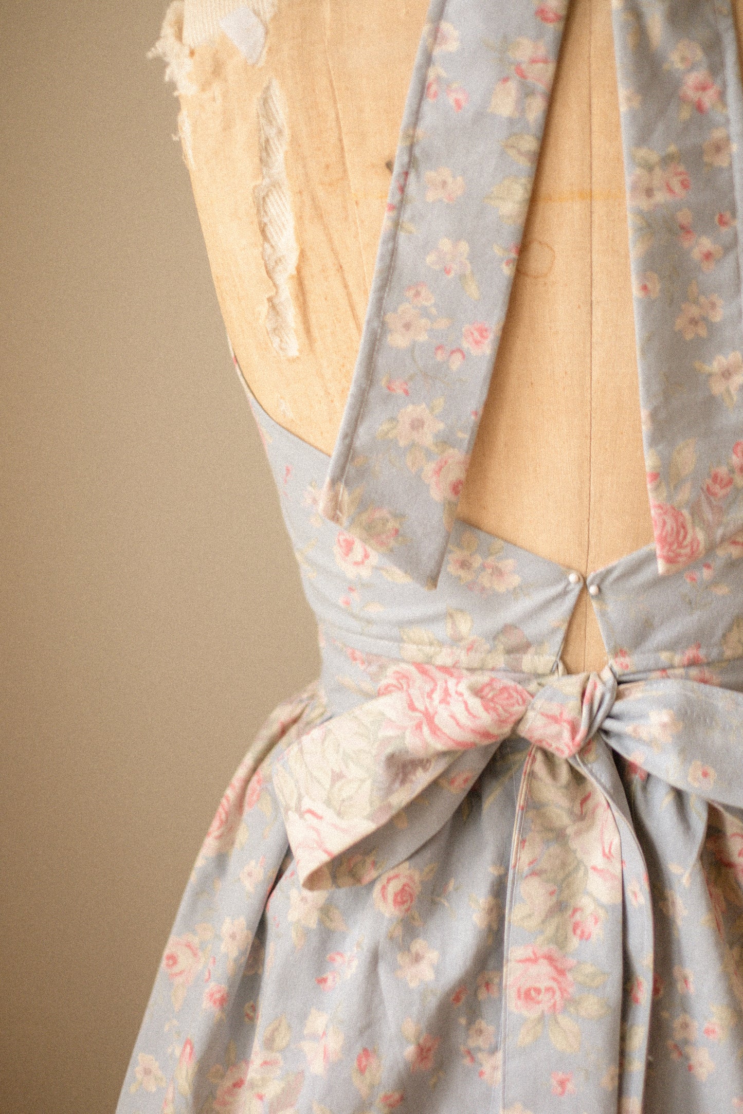 Handmade vintage inspired apron - violet