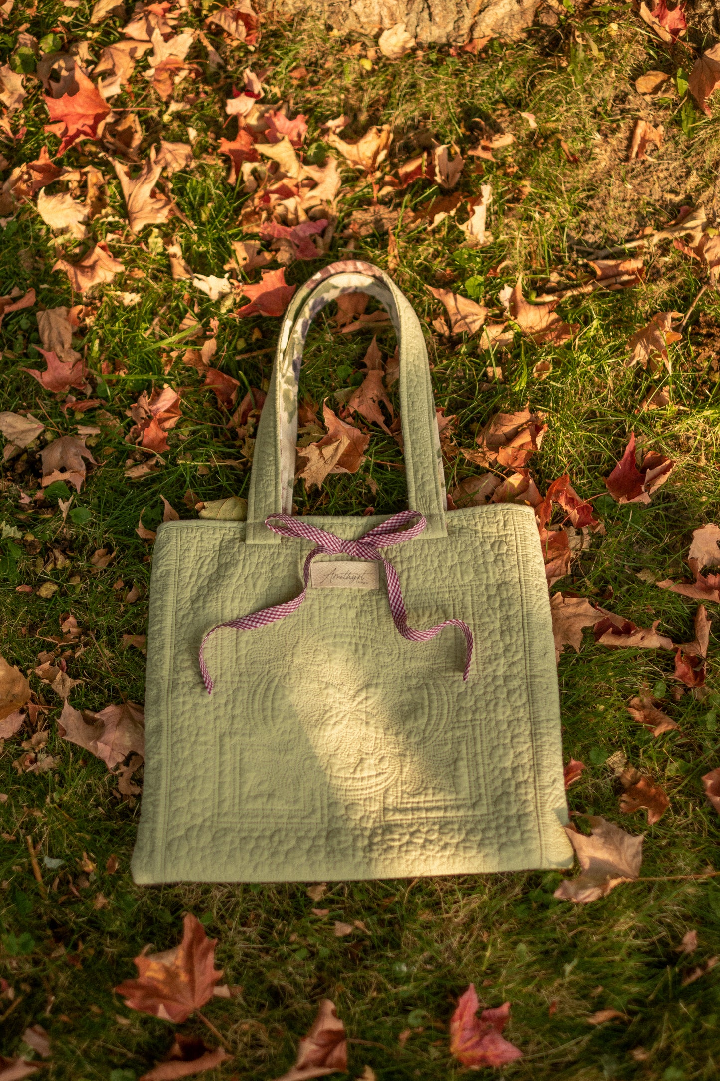 Handmade quilted mini tote bag - Mary Jane
