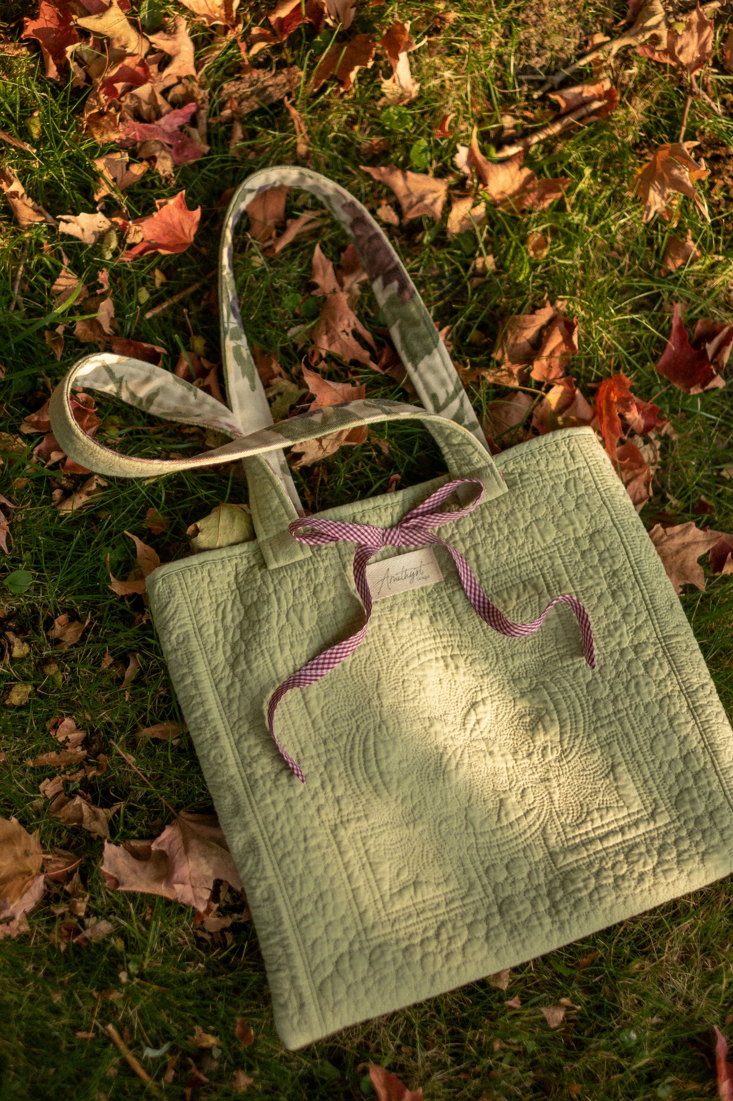 Handmade quilted mini tote bag - Mary Jane