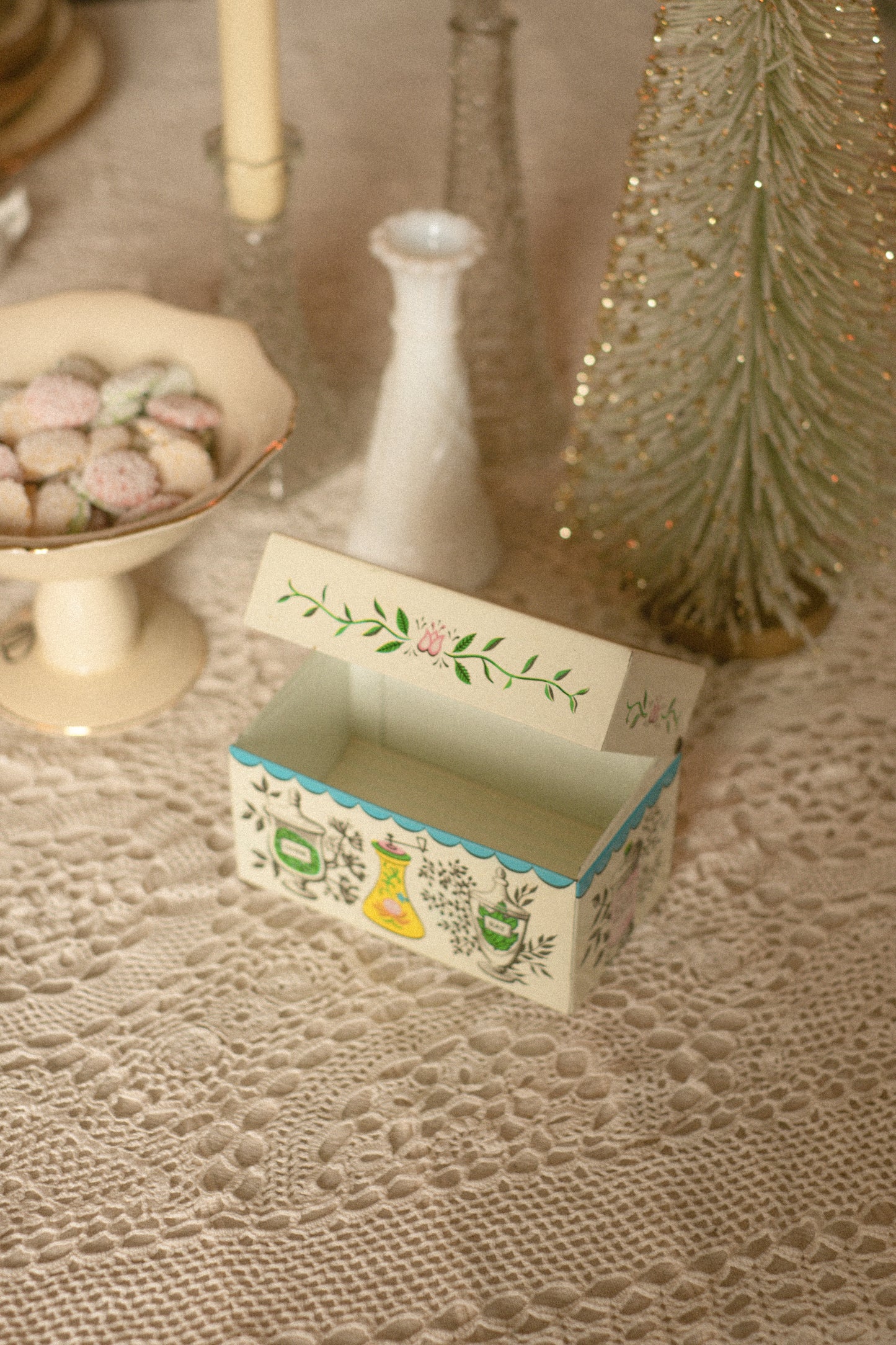 Vintage colourful recipe tin