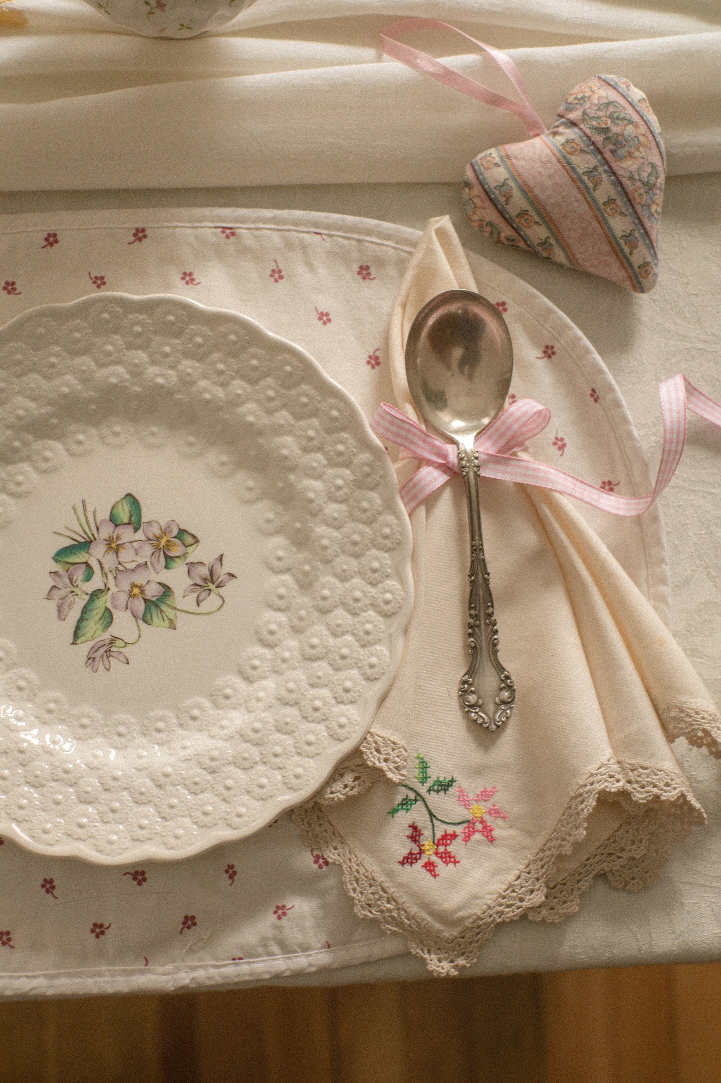 Vintage dainty textured floral plates