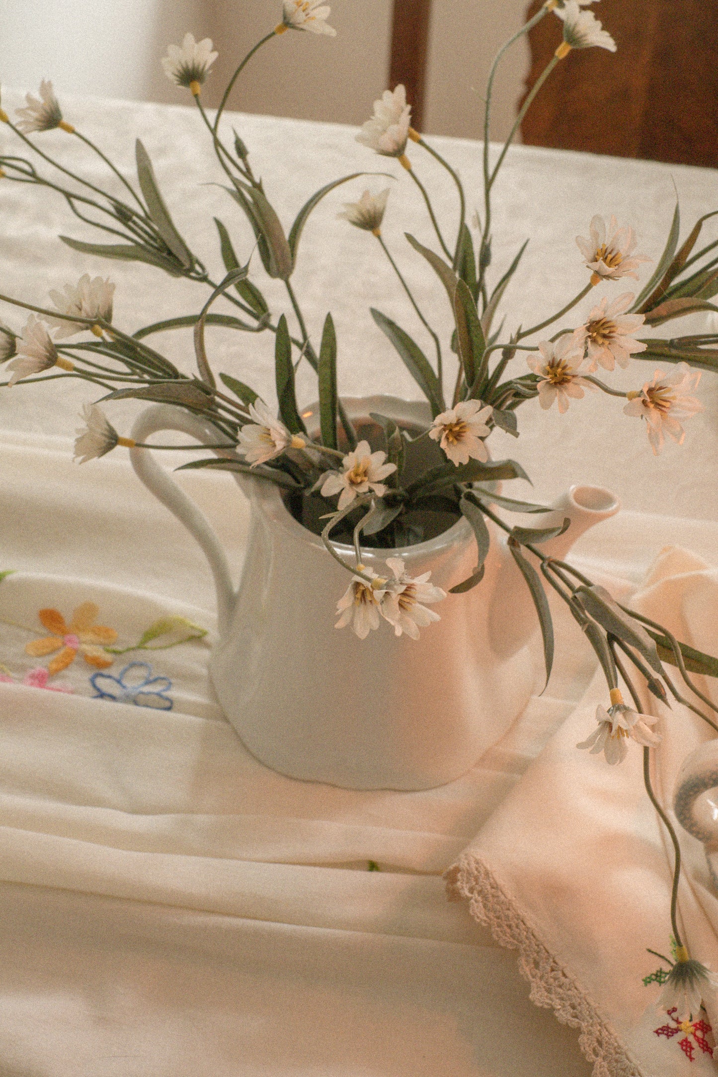 Vintage tea pot - flower pot