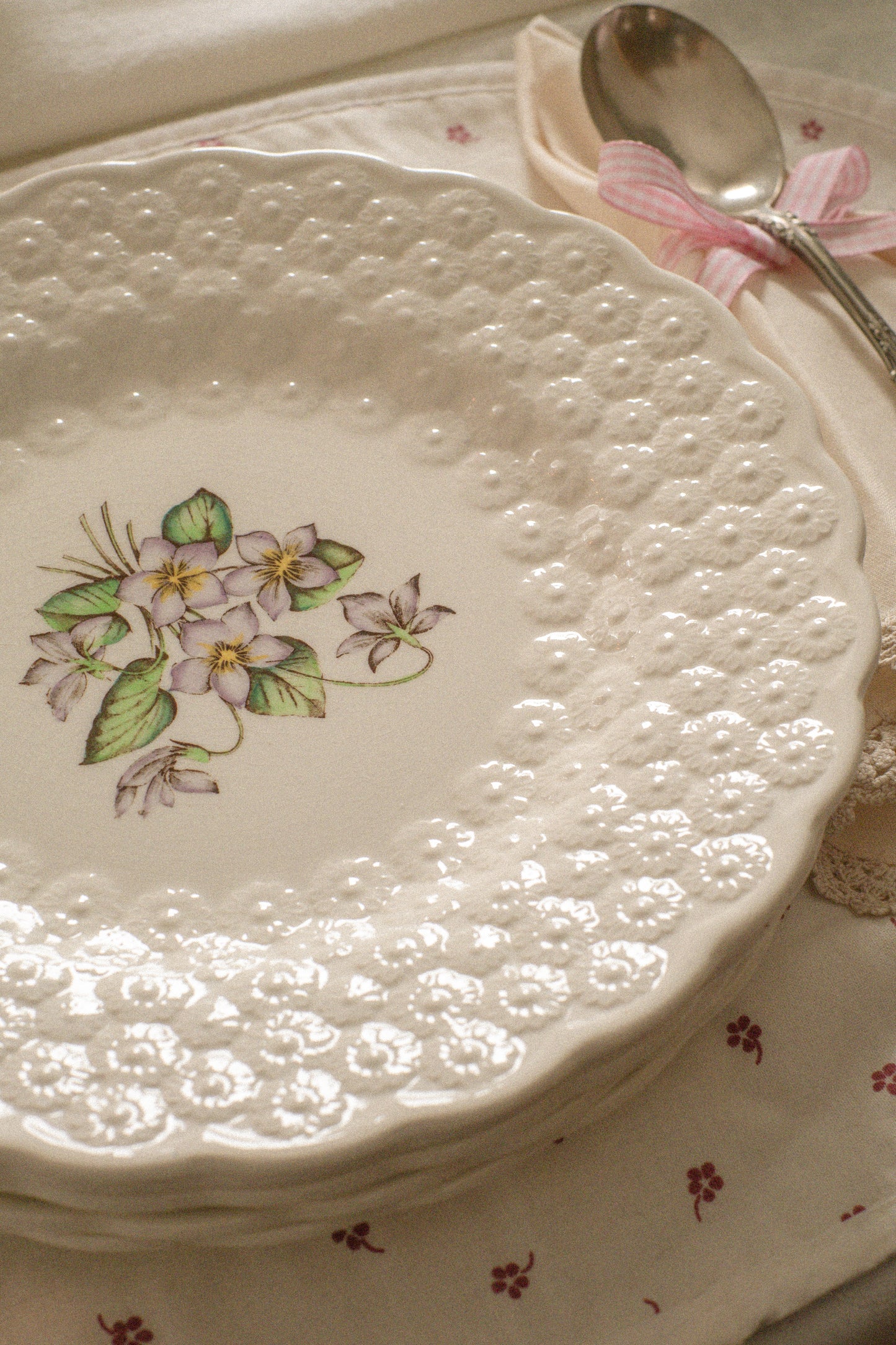 Vintage dainty textured floral plates