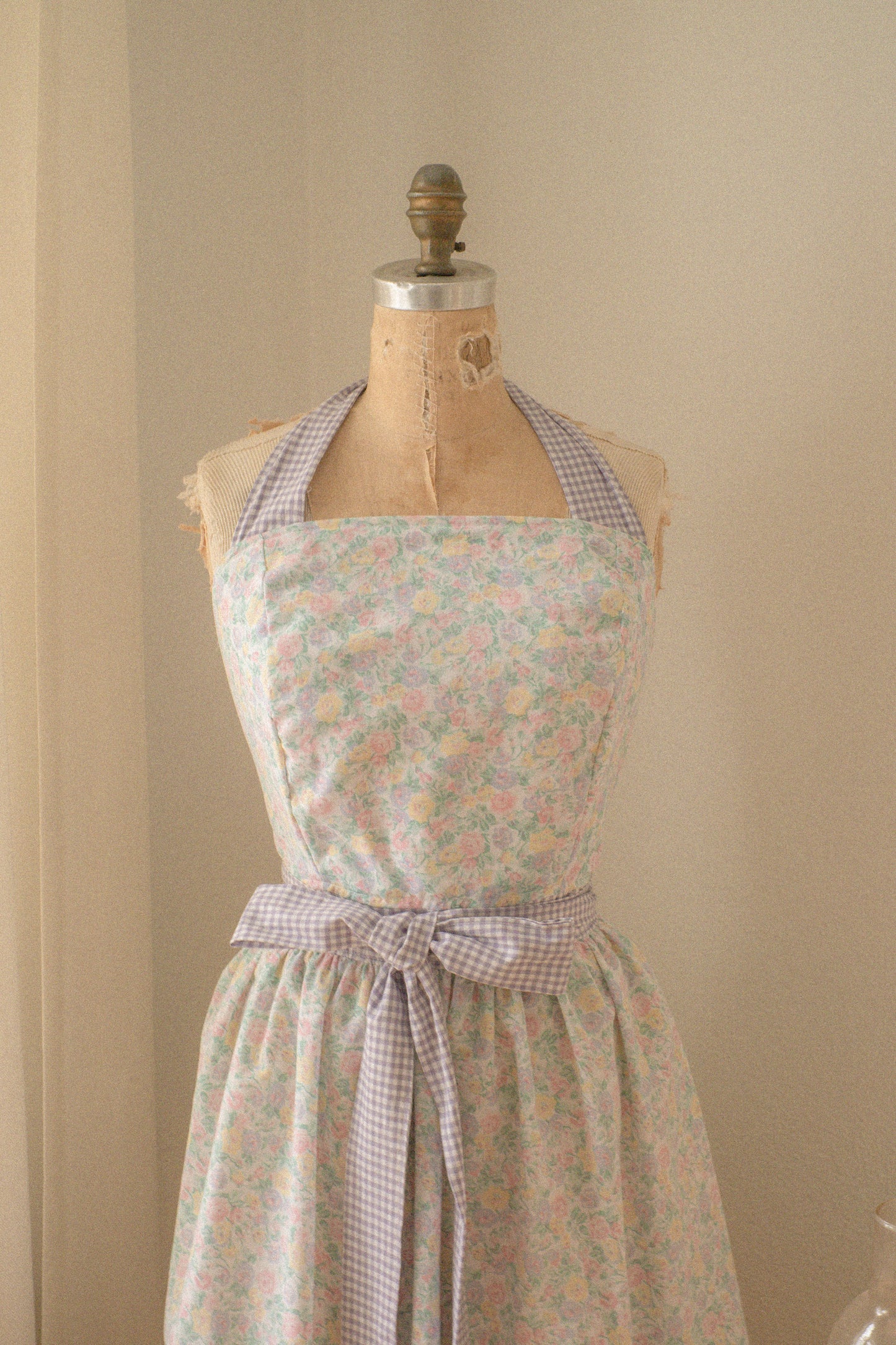Handmade vintage inspired apron - Violette
