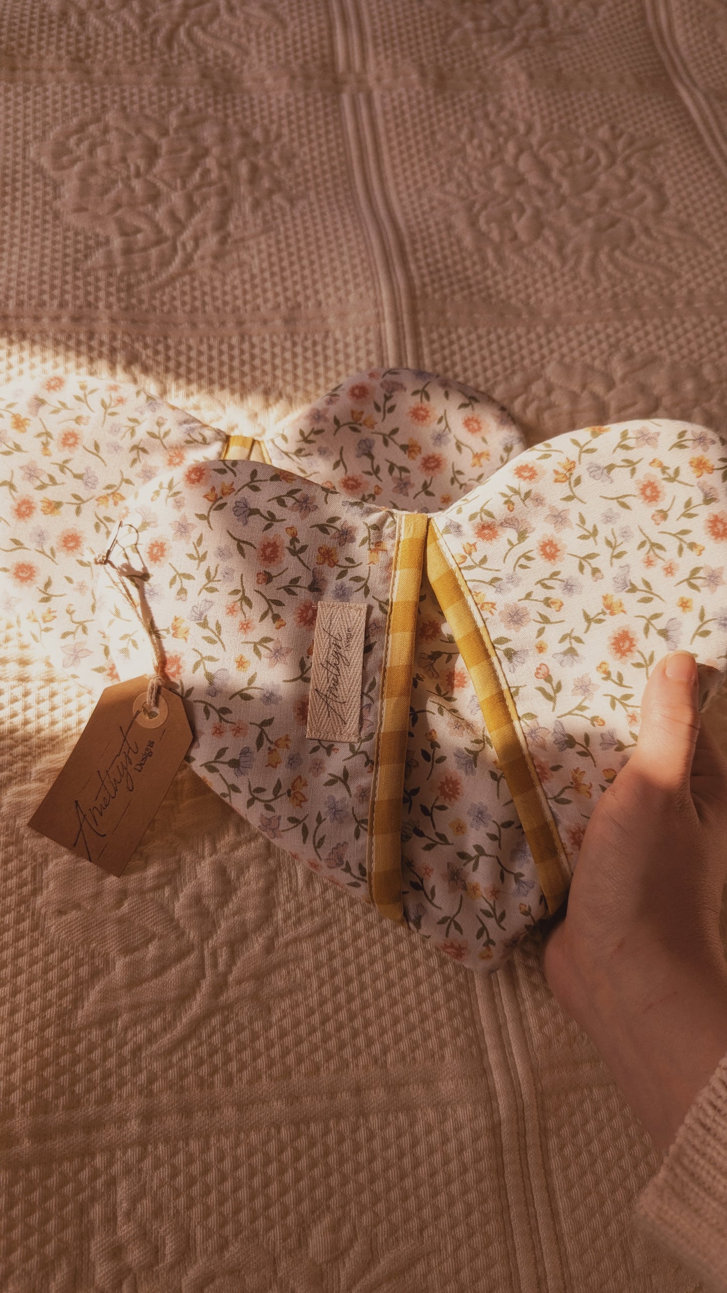 Handmade heart shaped oven mitts - vintage garden