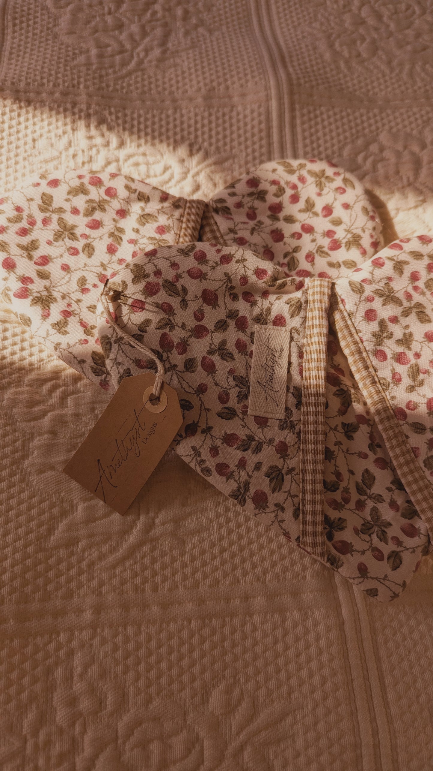 Handmade heart shaped oven mitts - strawberry fields