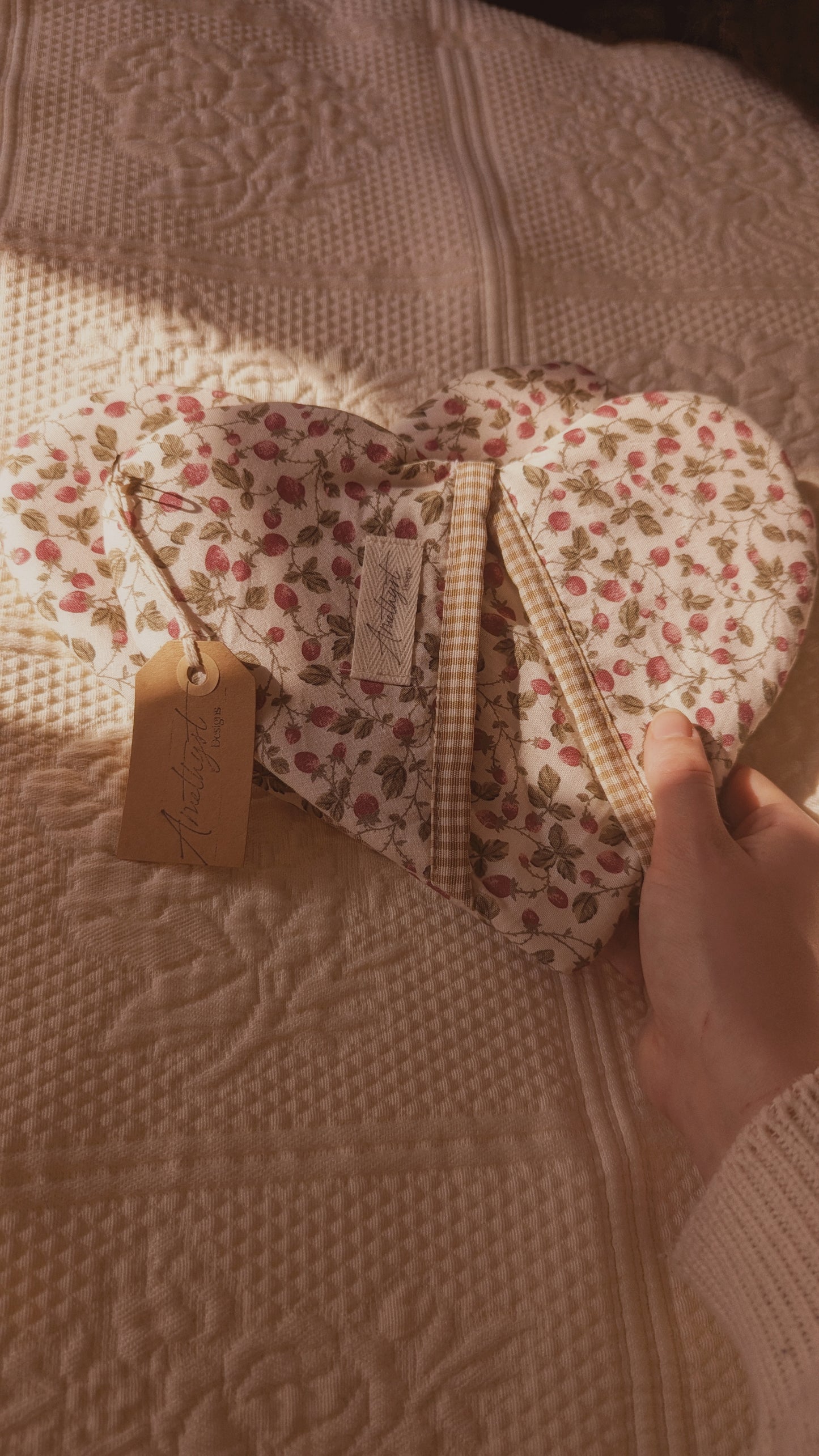 Handmade heart shaped oven mitts - strawberry fields