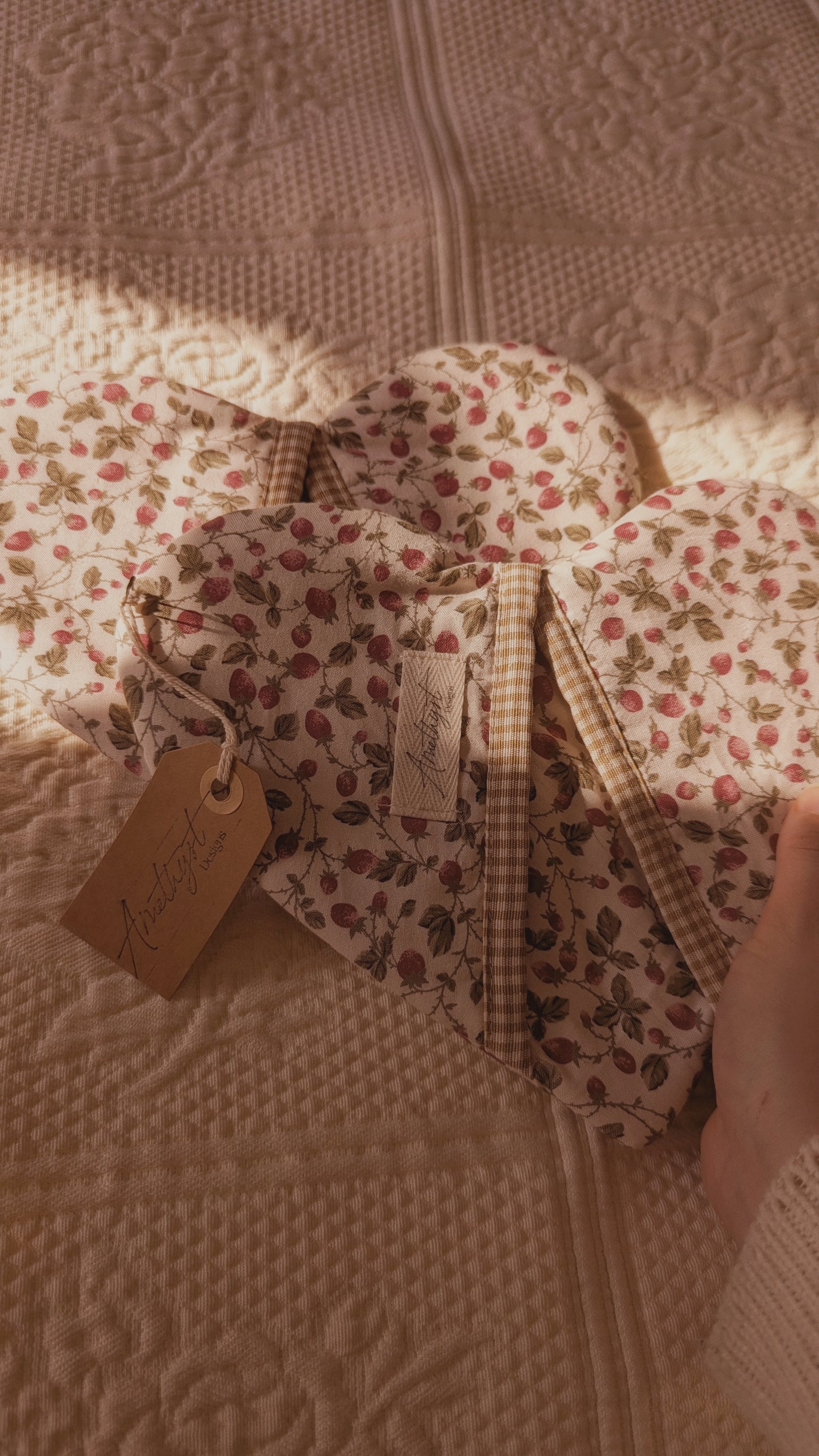 Handmade heart shaped oven mitts - strawberry fields
