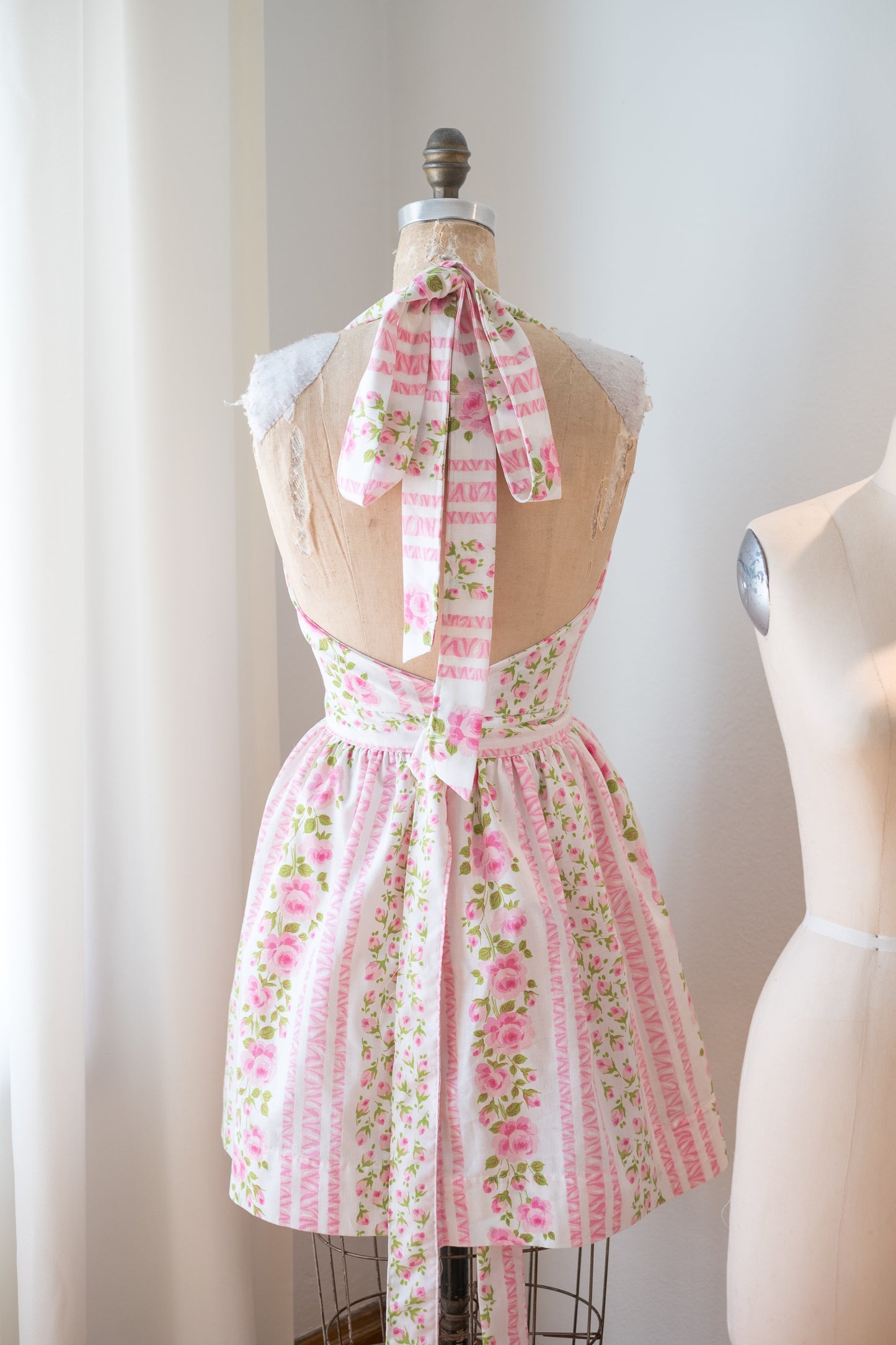 Handmade vintage floral apron set - retro pink