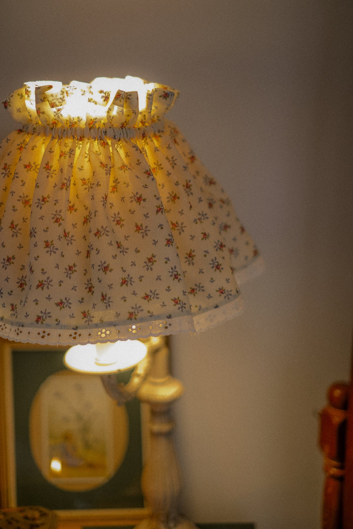 Handmade lampshade cover - autumn blooms🥀
