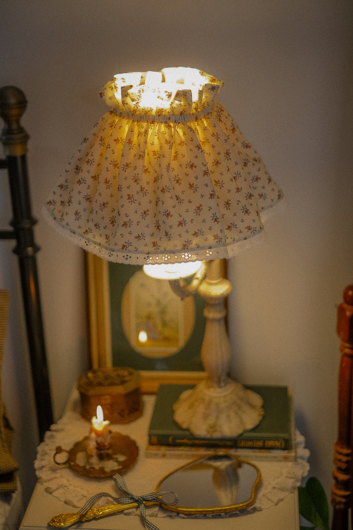 Handmade lampshade cover - autumn blooms🥀