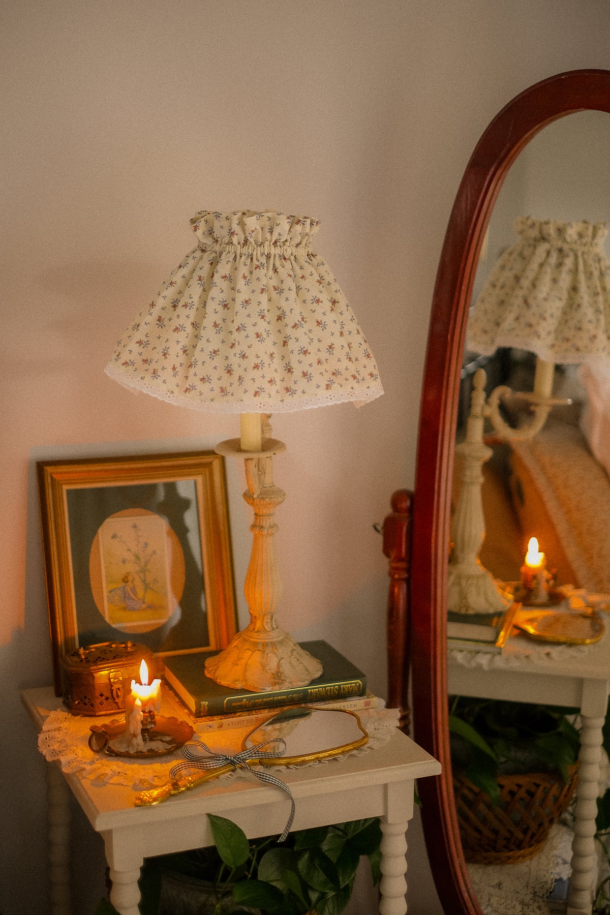 Handmade lampshade cover - autumn blooms🥀