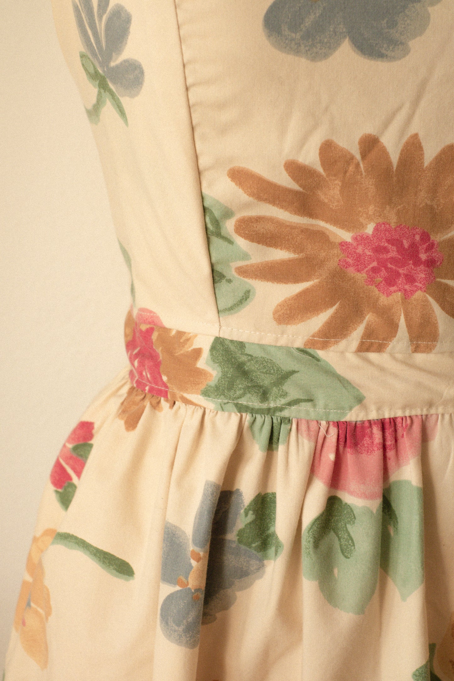 Handmade vintage floral apron set - She loves me