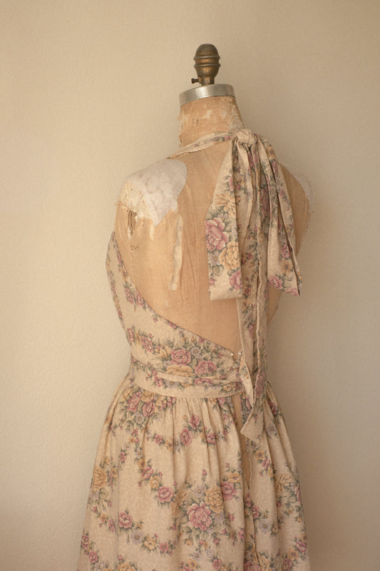 Handmade vintage floral apron - Old love