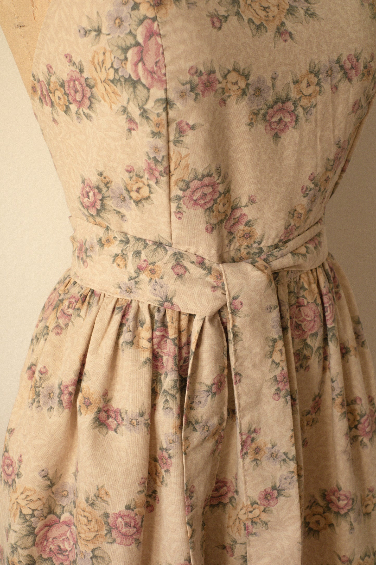 Handmade vintage floral apron - Old love