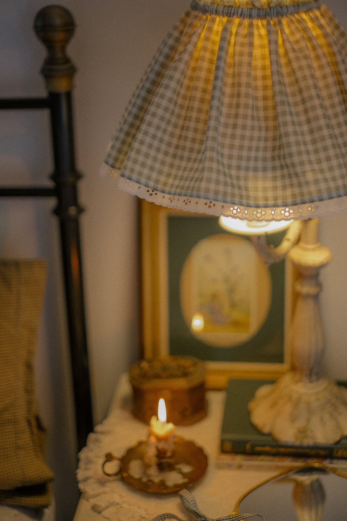 Handmade lampshade cover - gingham picnic 🫖