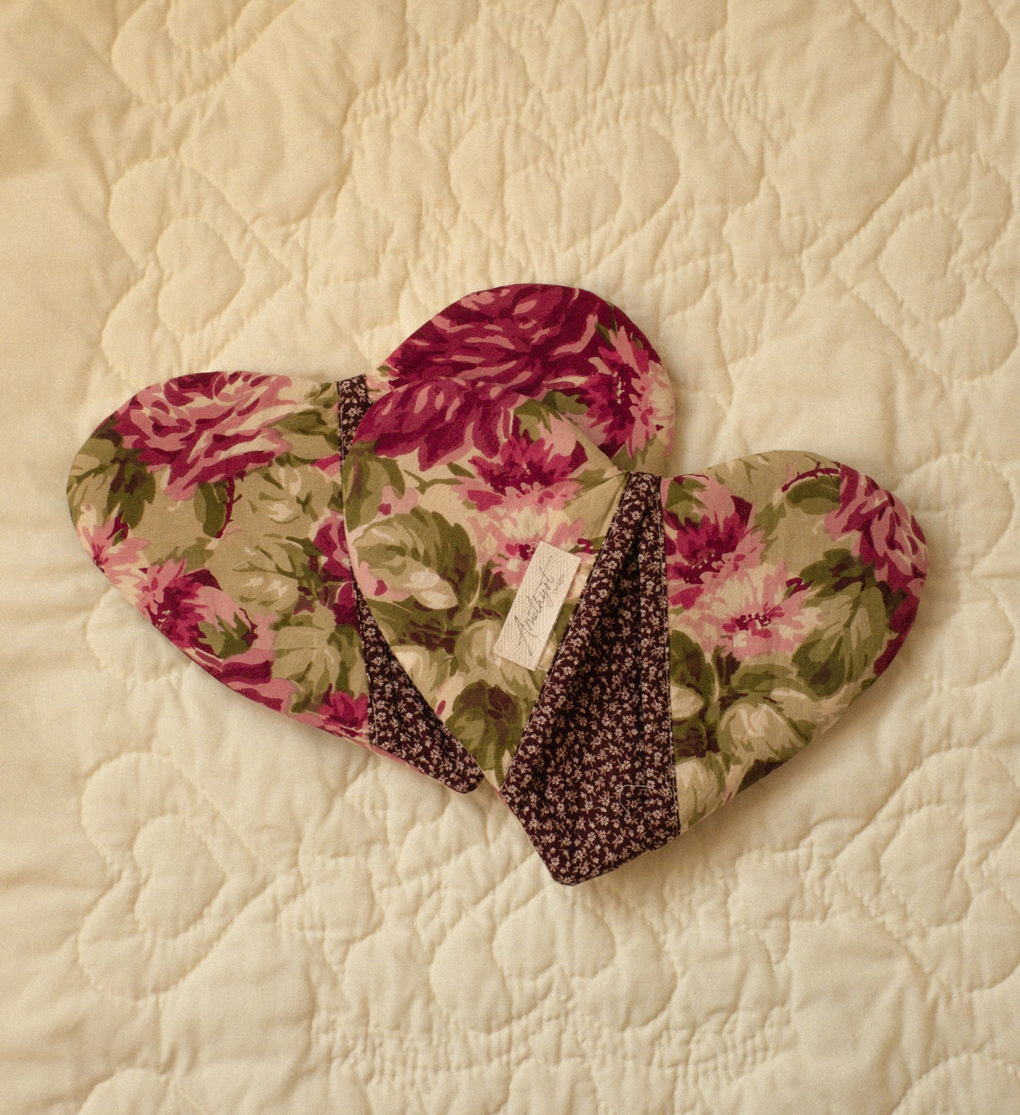 Handmade heart shaped oven mitts (pair) - sugarplum