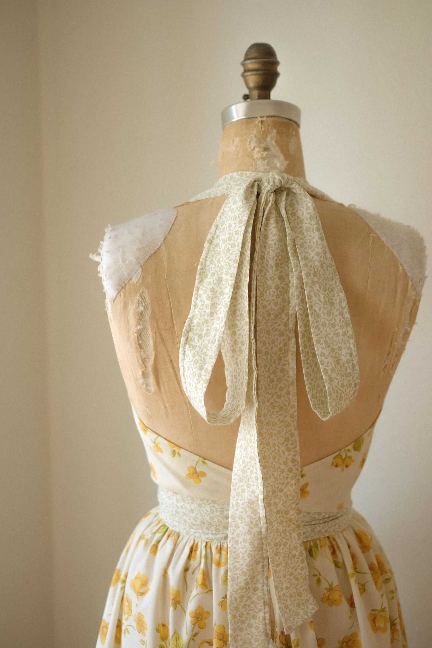 Handmade vintage floral apron - Honey ♡