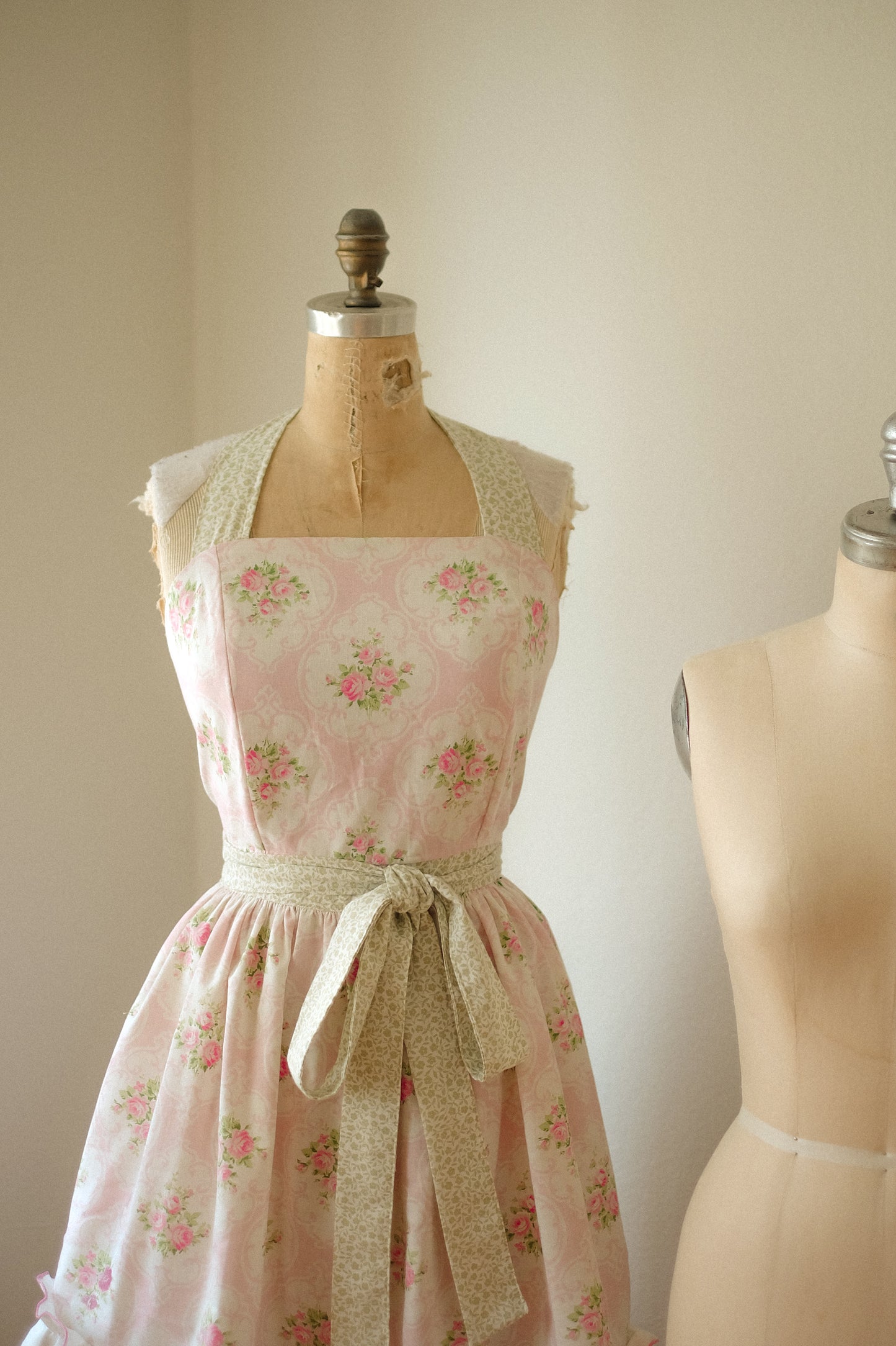 Handmade vintage floral apron - Valentine♡