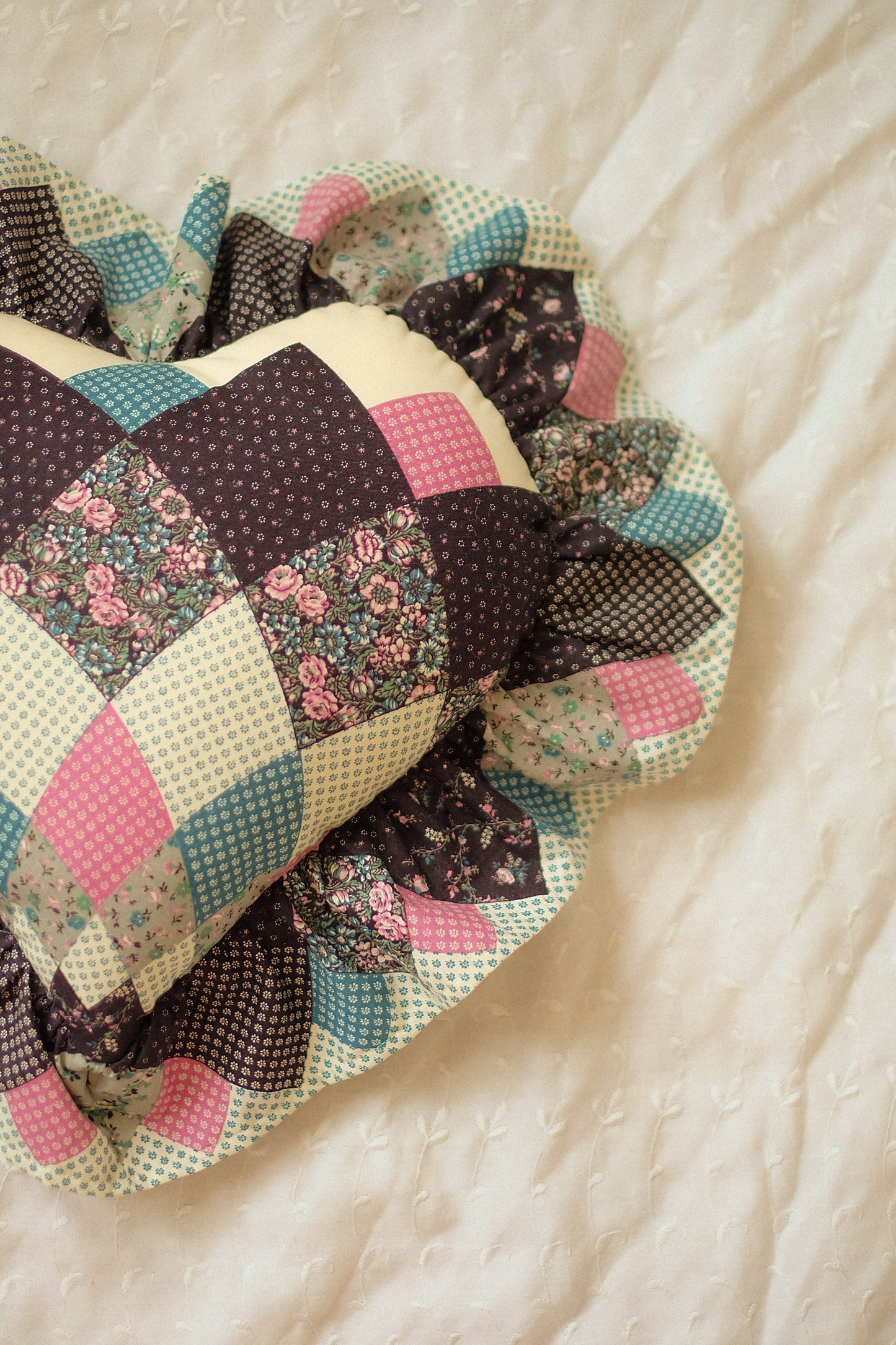 Handmade ruffled heart pillow - Granny's quilt♡