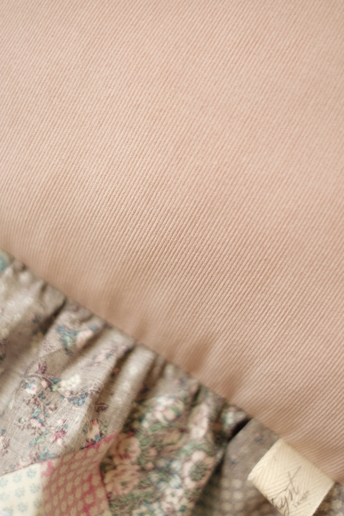 Handmade ruffled heart pillow - Granny's quilt♡