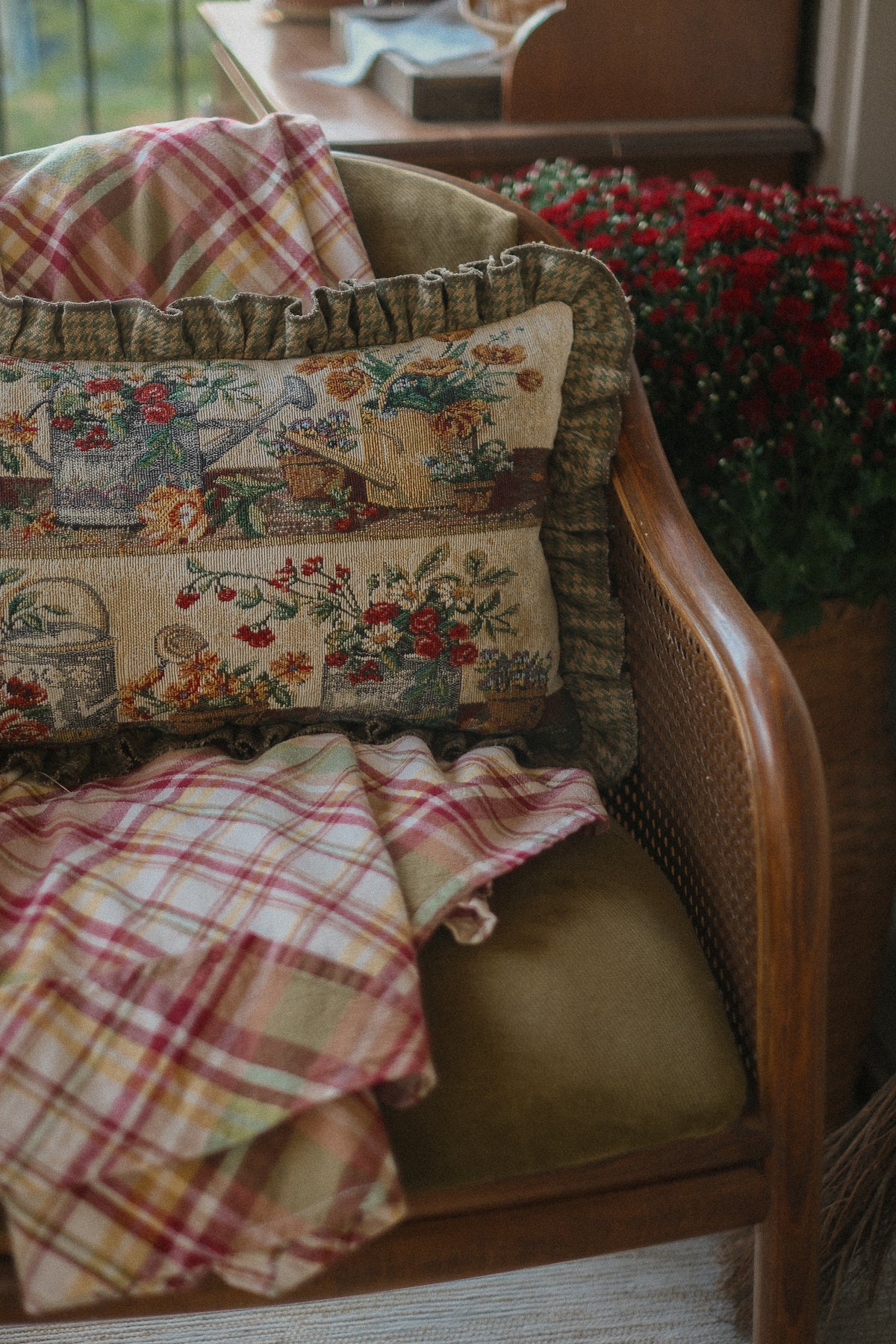 Handmade vintage tapestry pillow 🧺